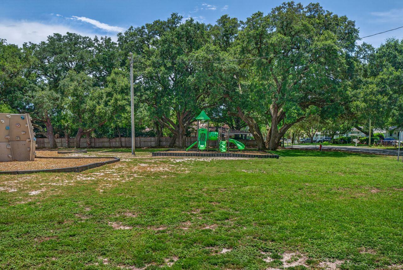 284 NE Beachview Drive Fort Walton Beach FL 32547