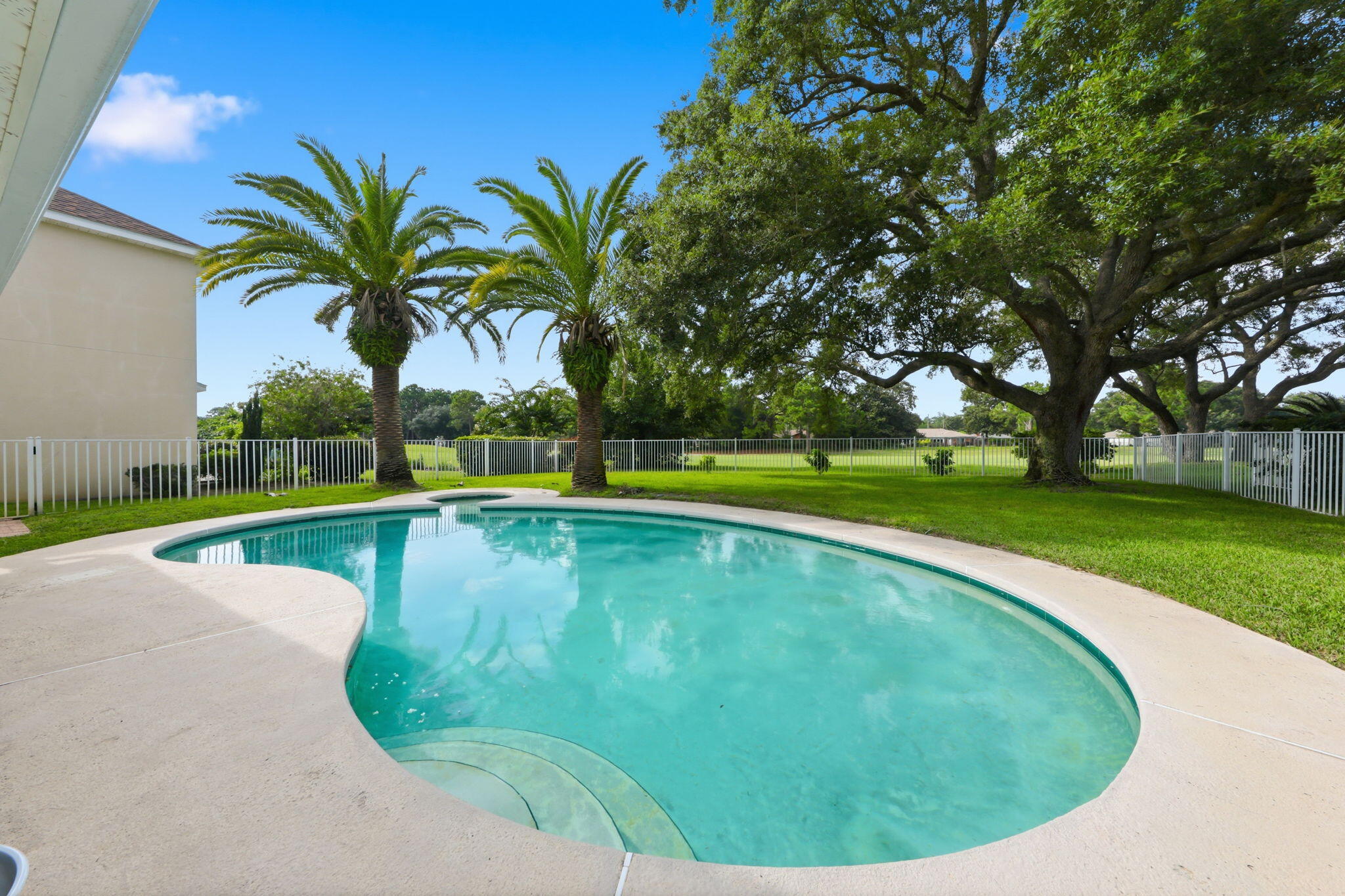 1001 Shalimar Point Drive Shalimar FL 32579