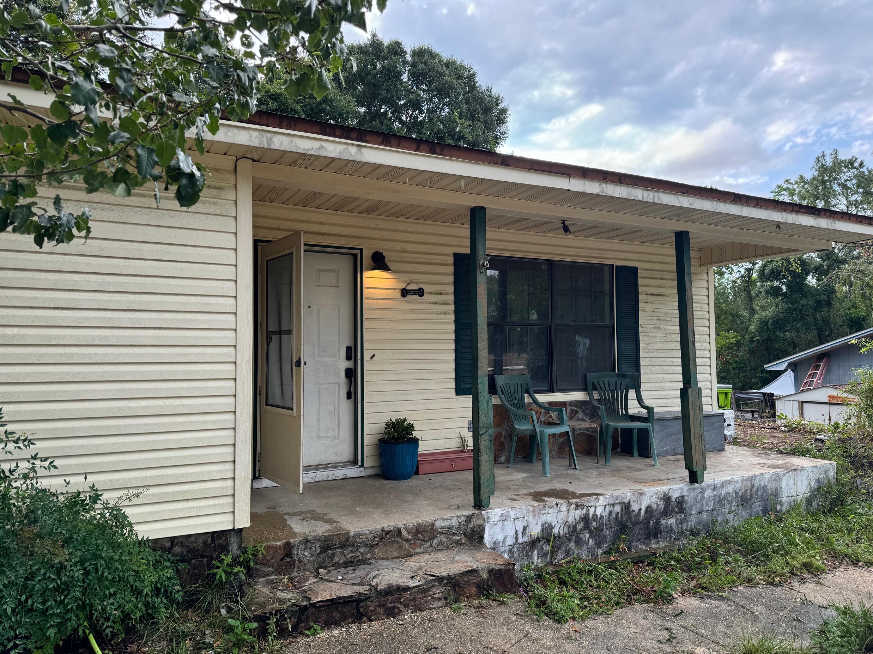 1075 Anderson Street Crestview FL 32536
