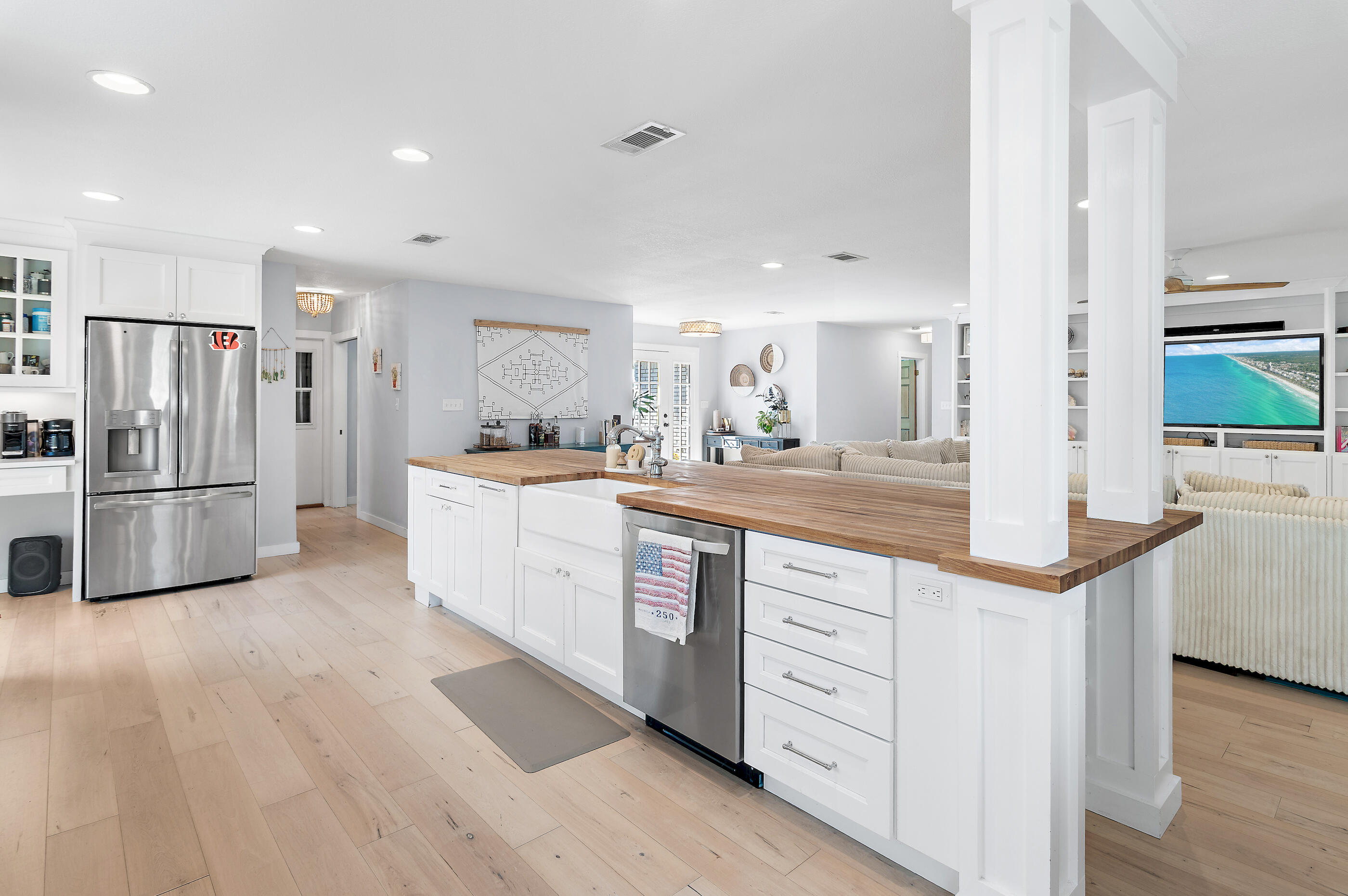 84 W Country Club Drive Destin FL 32541