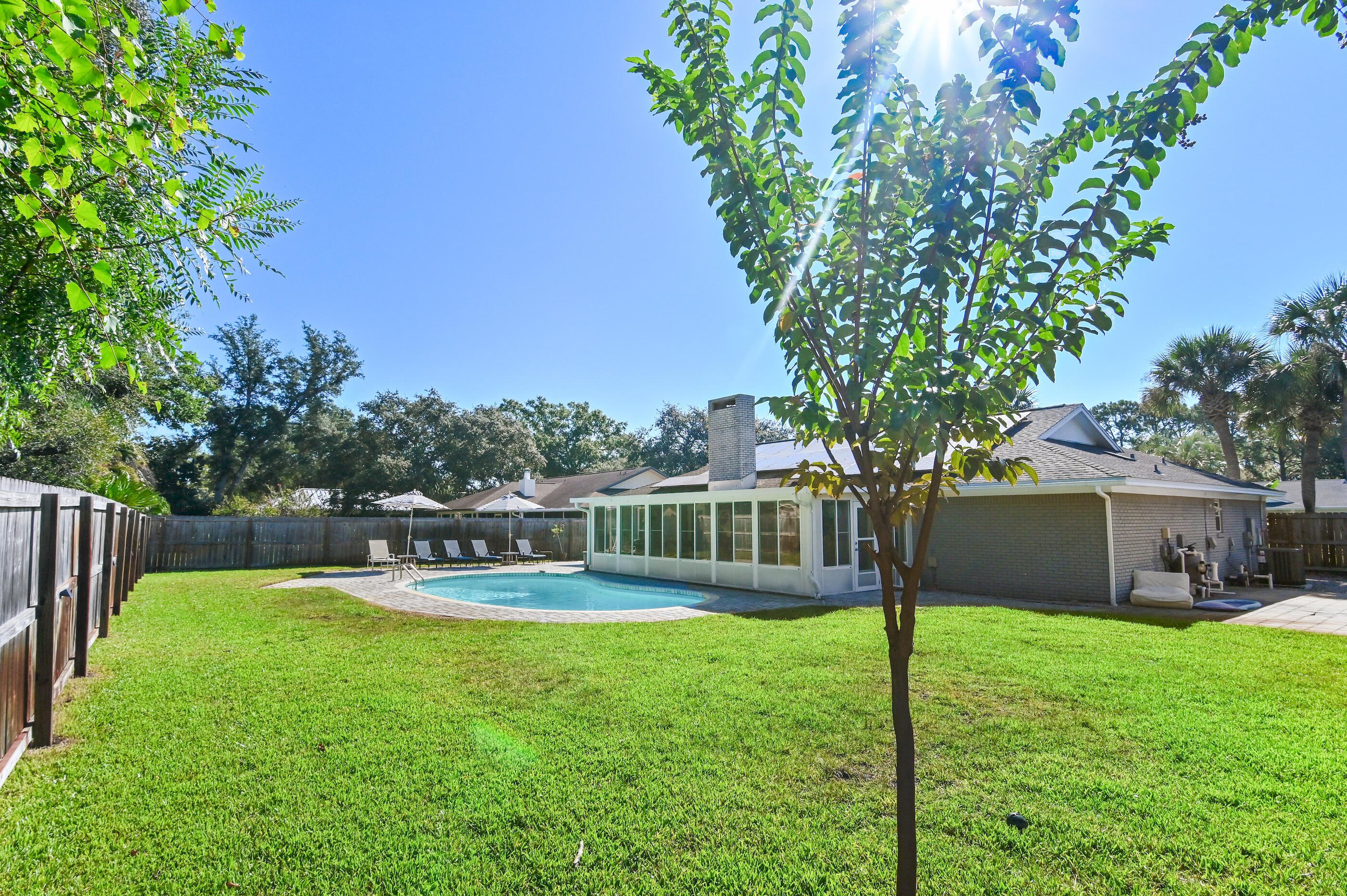 84 W Country Club Drive Destin FL 32541
