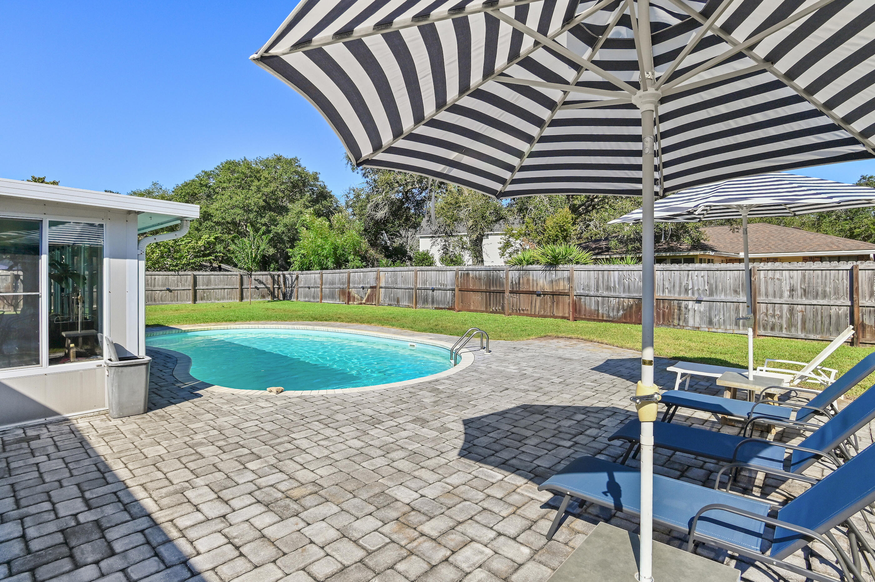 84 W Country Club Drive Destin FL 32541