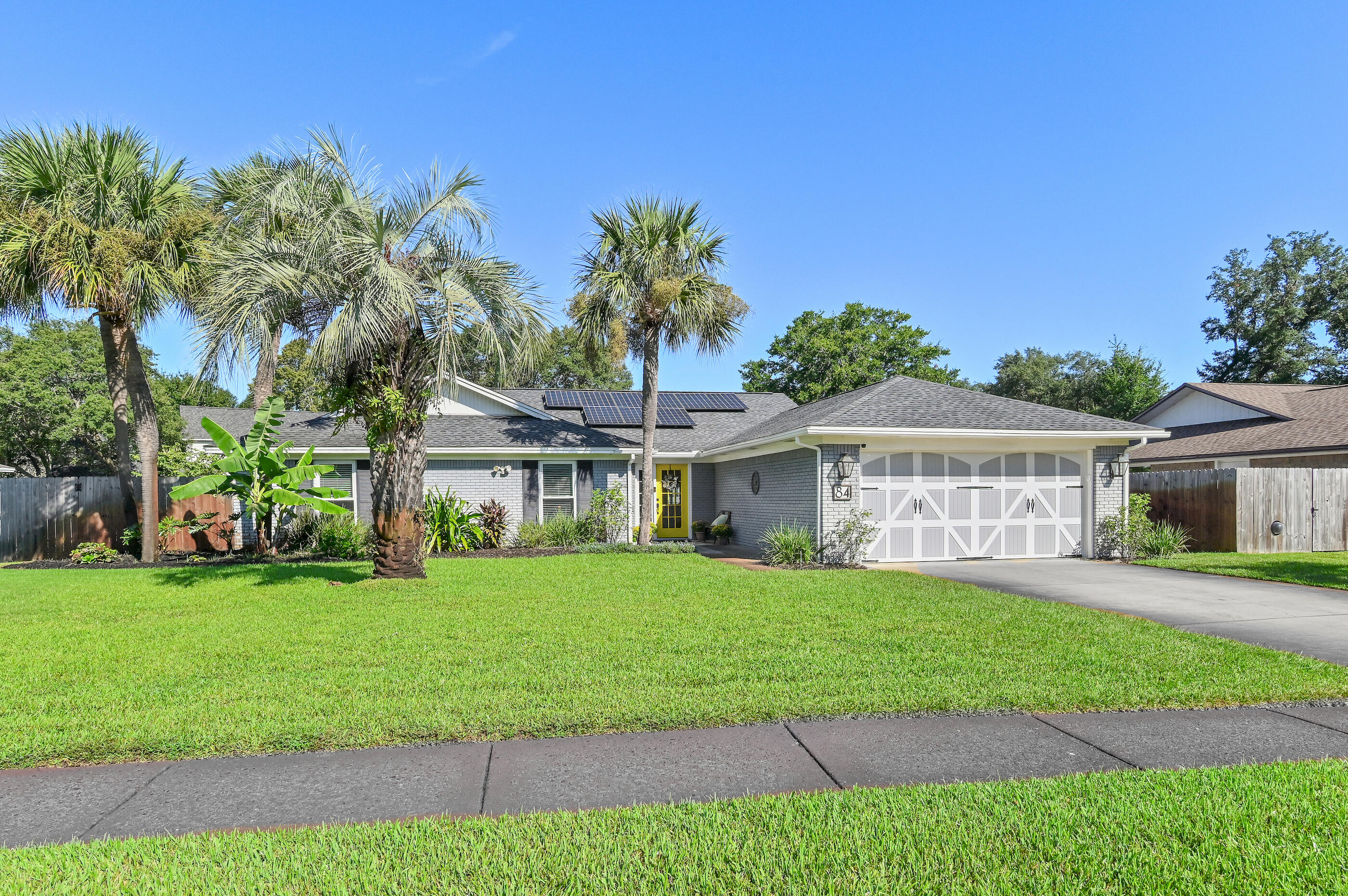 84 W Country Club Drive Destin FL 32541
