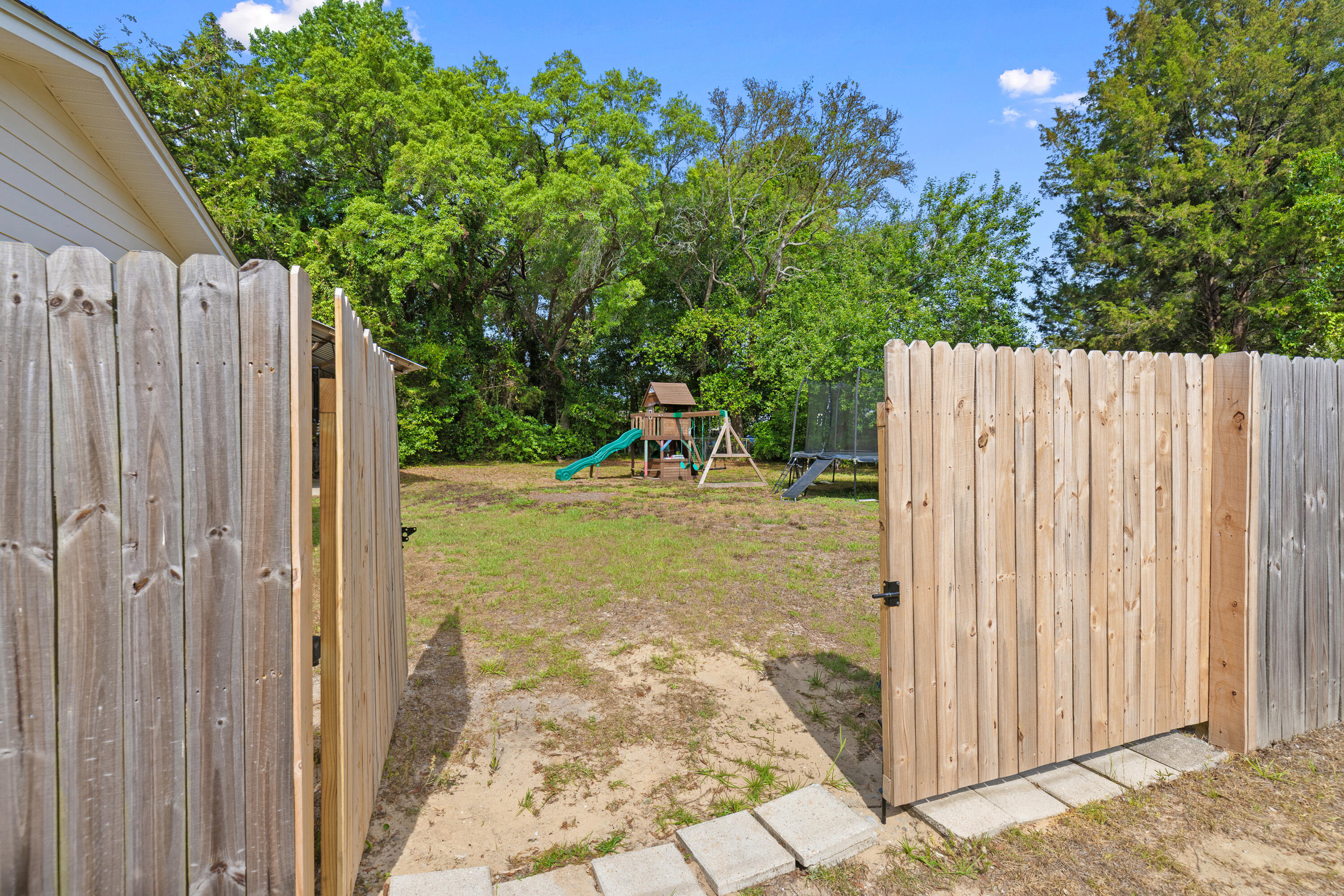 107 Water Oak Street Freeport FL 32439