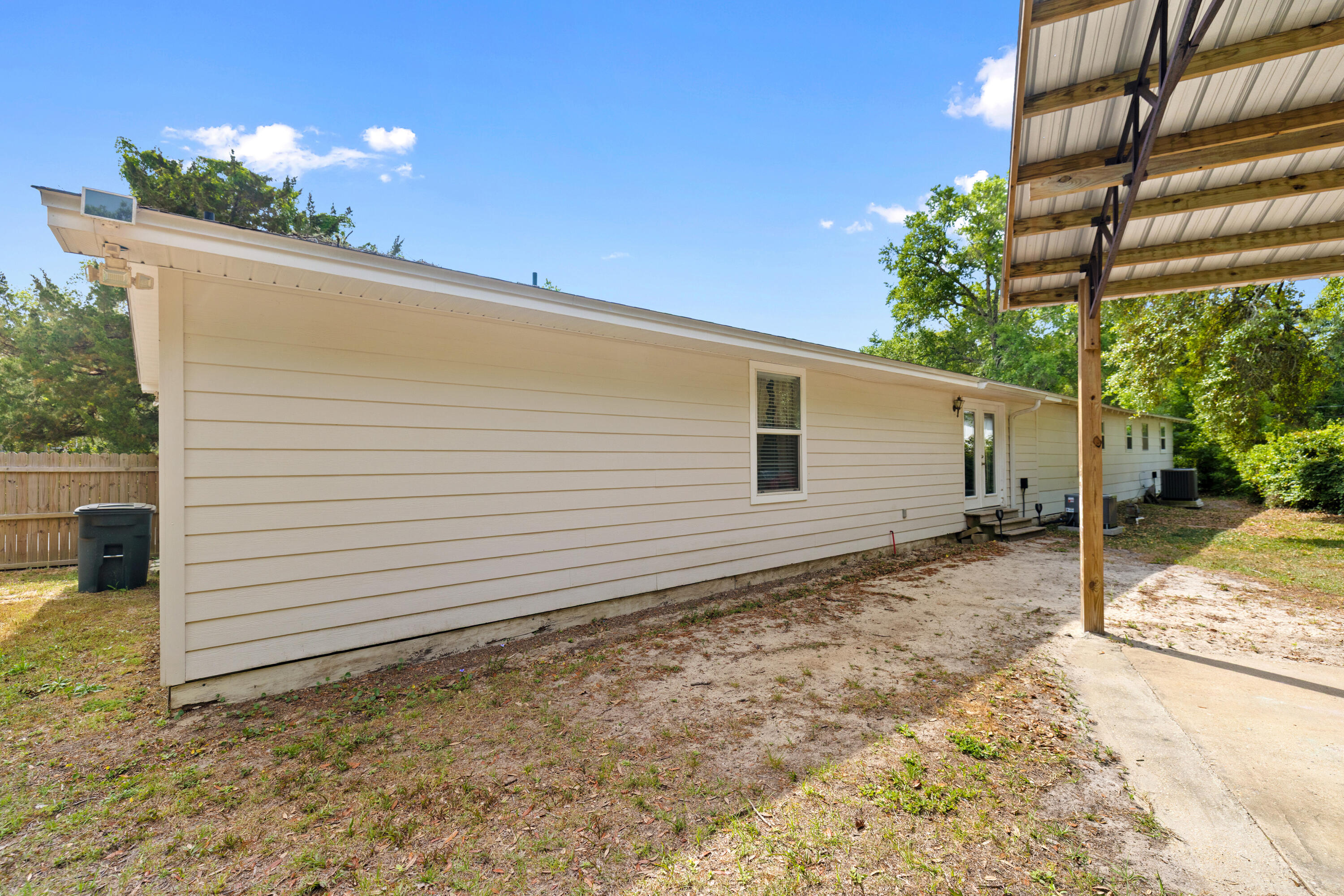 107 Water Oak Street Freeport FL 32439