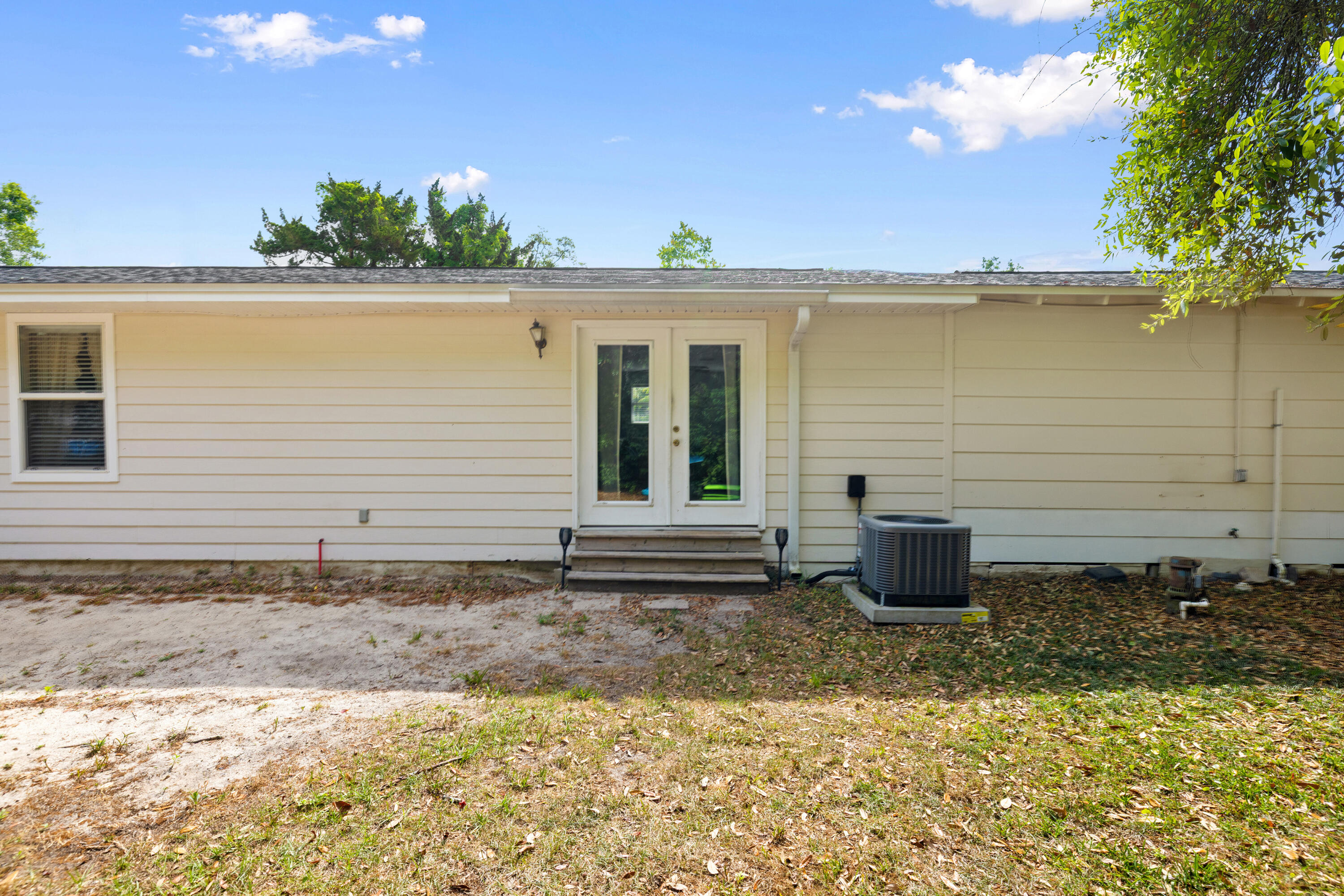107 Water Oak Street Freeport FL 32439