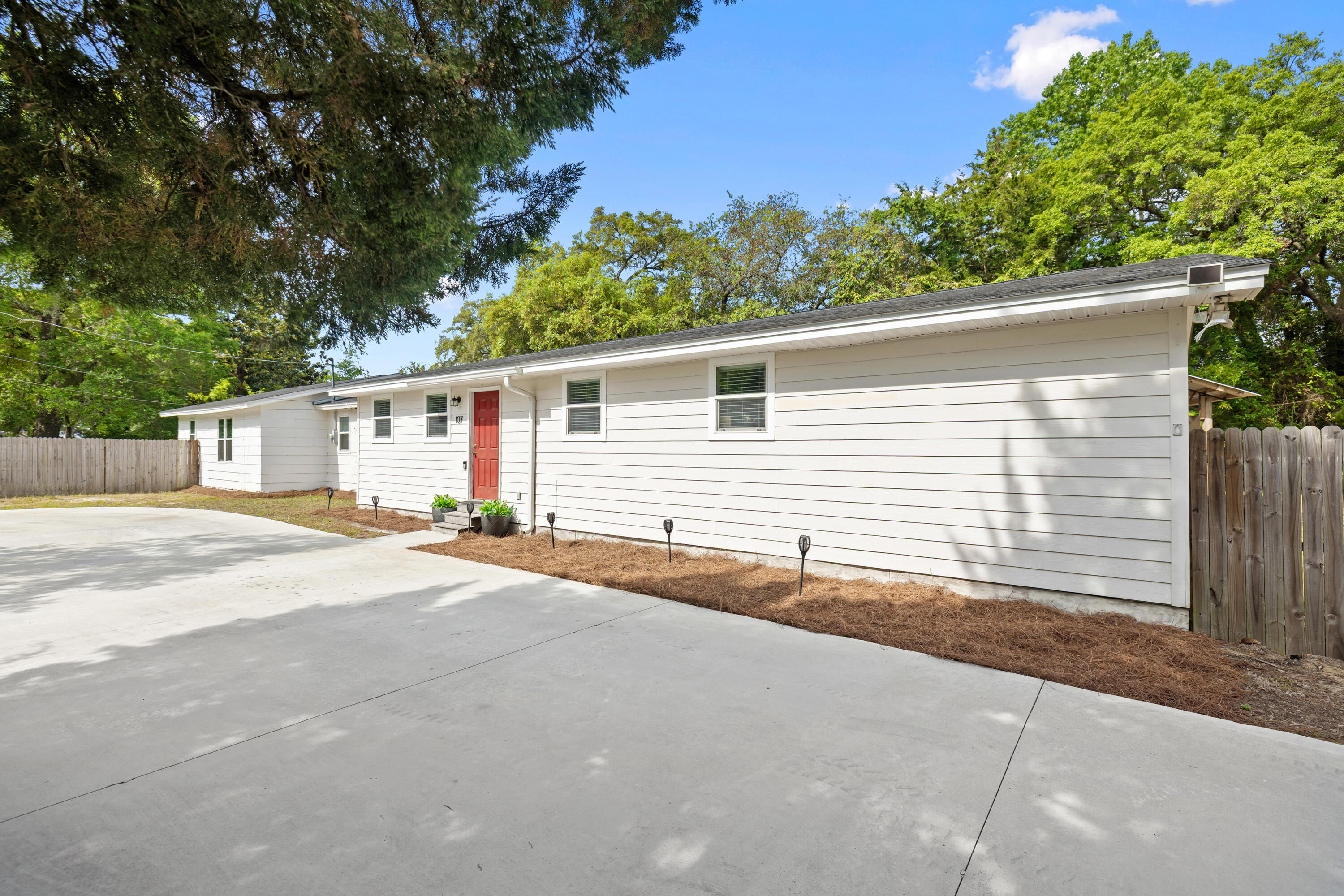 107 Water Oak Street Freeport FL 32439