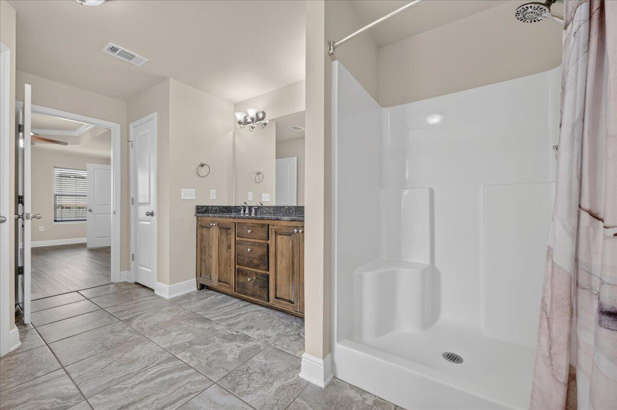 6072 Winchester Circle Milton FL 32570