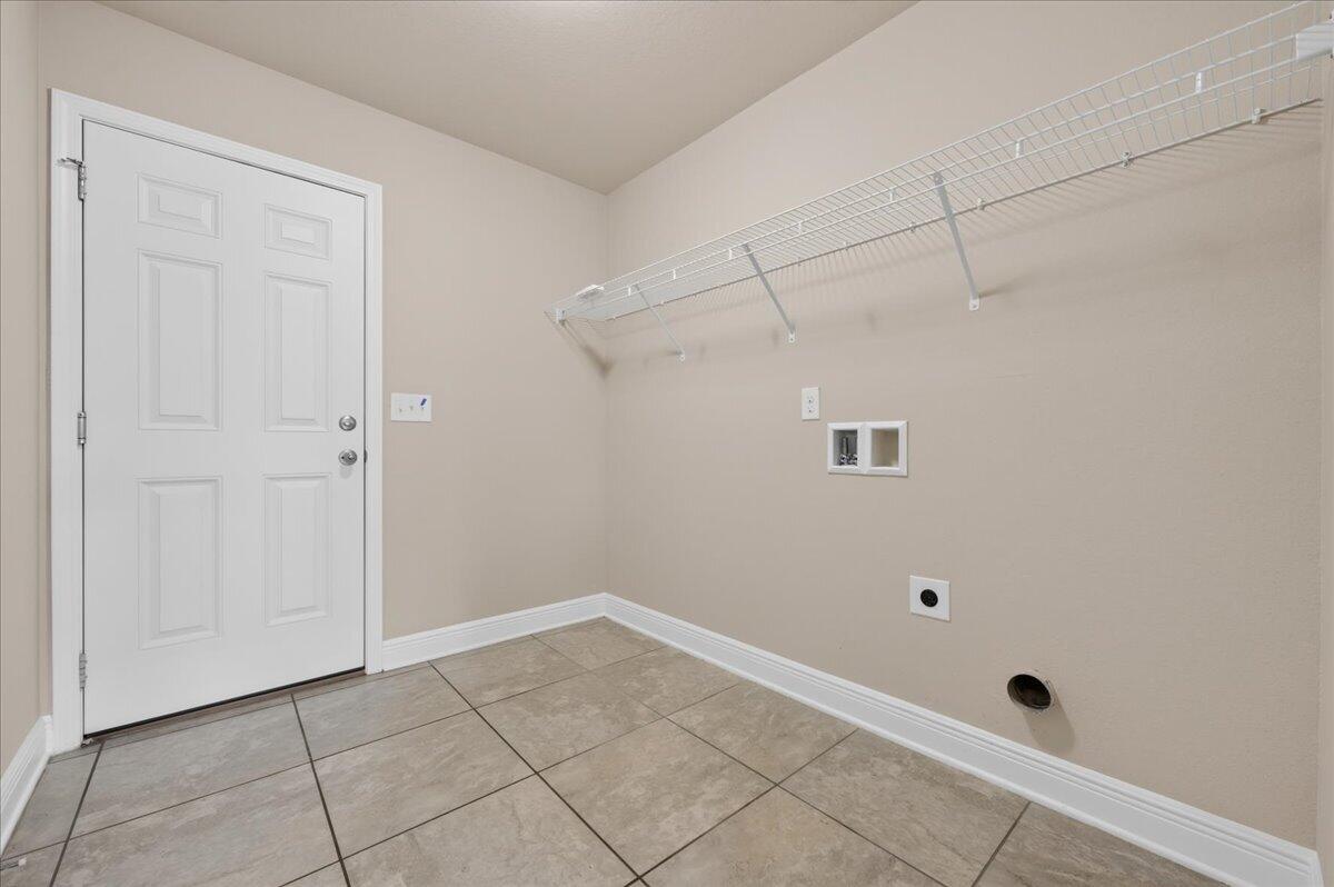 6072 Winchester Circle Milton FL 32570