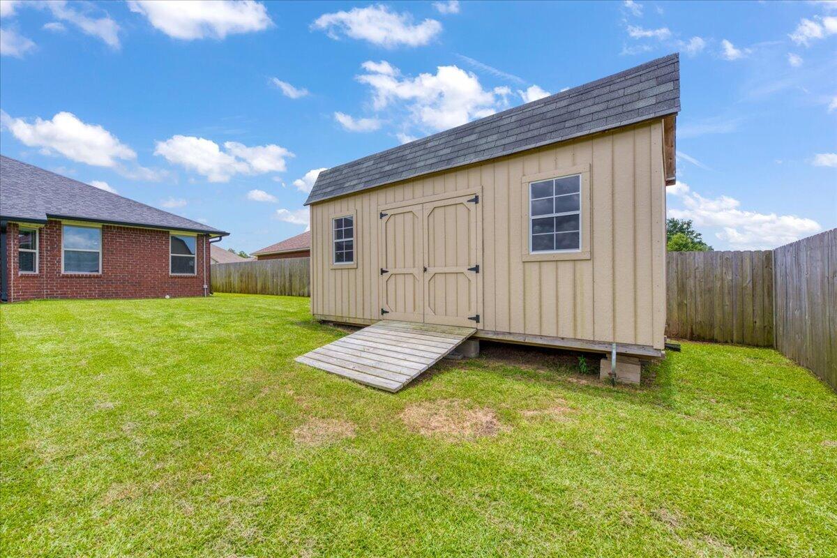 6072 Winchester Circle Milton FL 32570