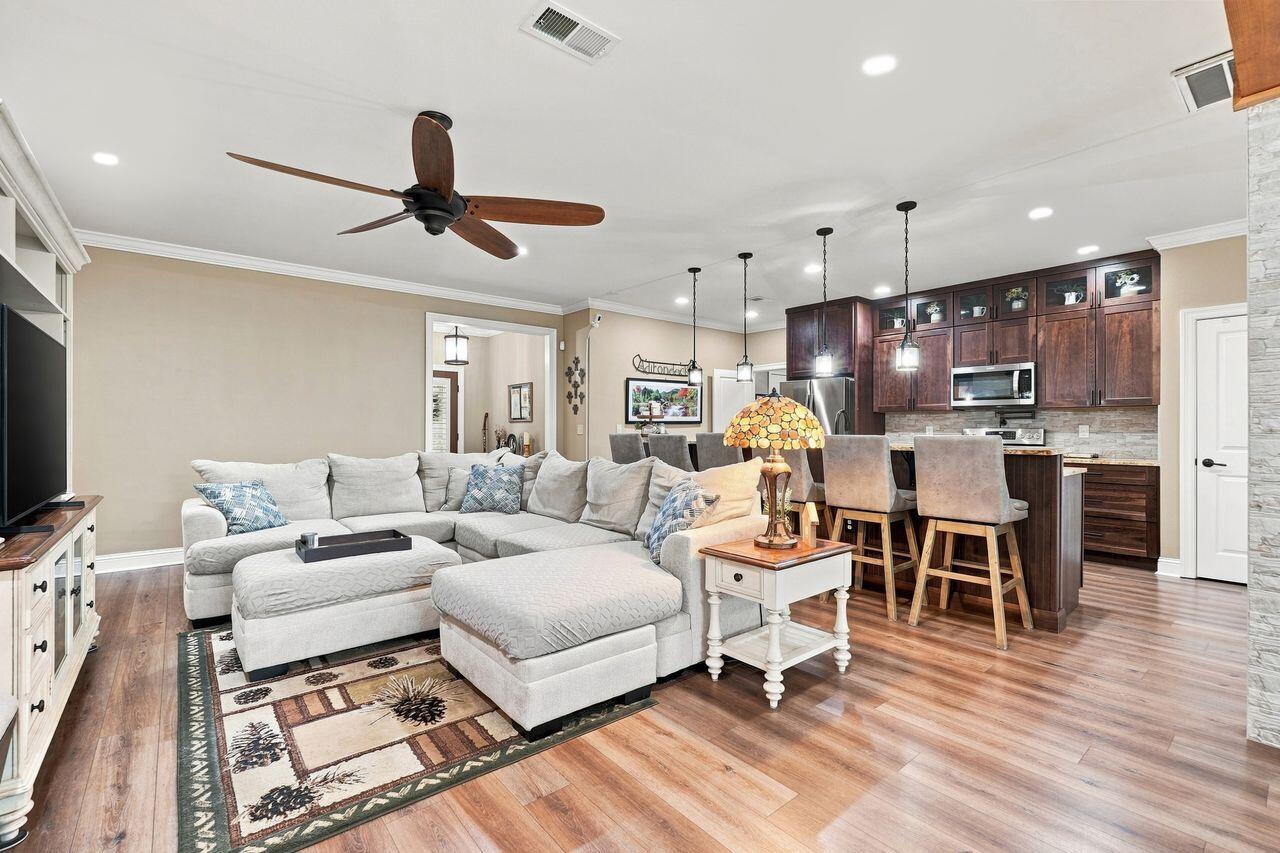 638 NE Country Club Avenue Fort Walton Beach FL 32547