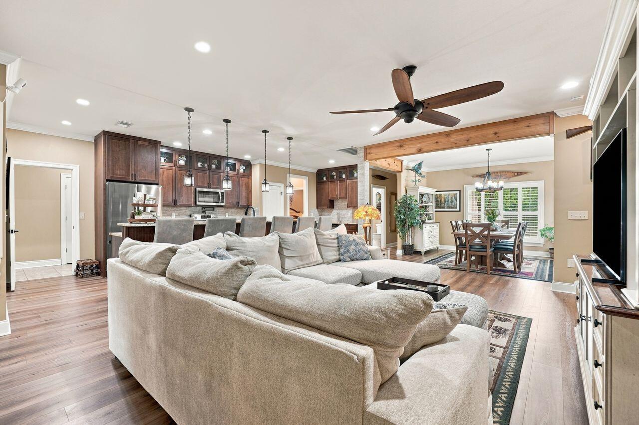 638 NE Country Club Avenue Fort Walton Beach FL 32547
