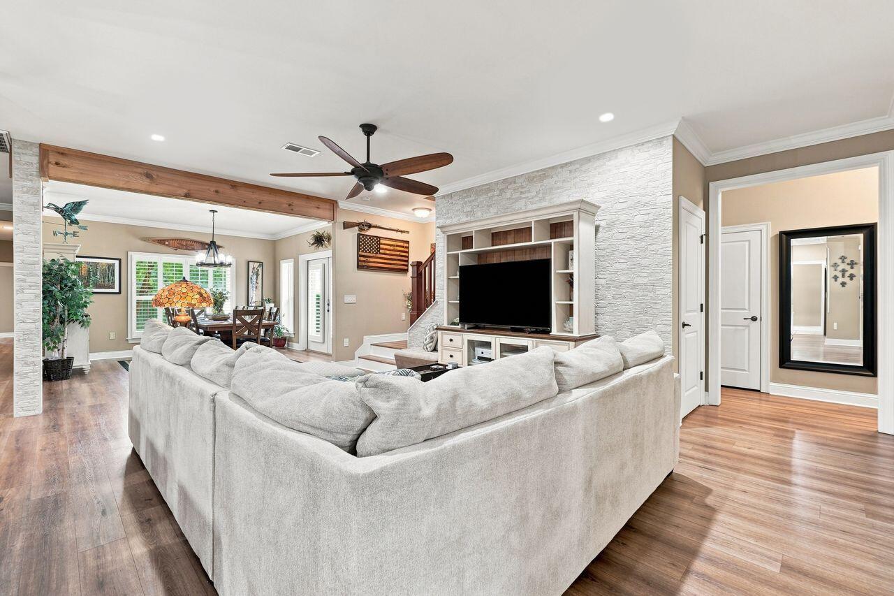 638 NE Country Club Avenue Fort Walton Beach FL 32547