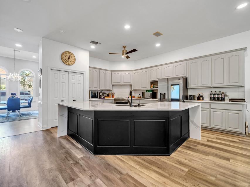 122 W Country Club Drive Destin FL 32541