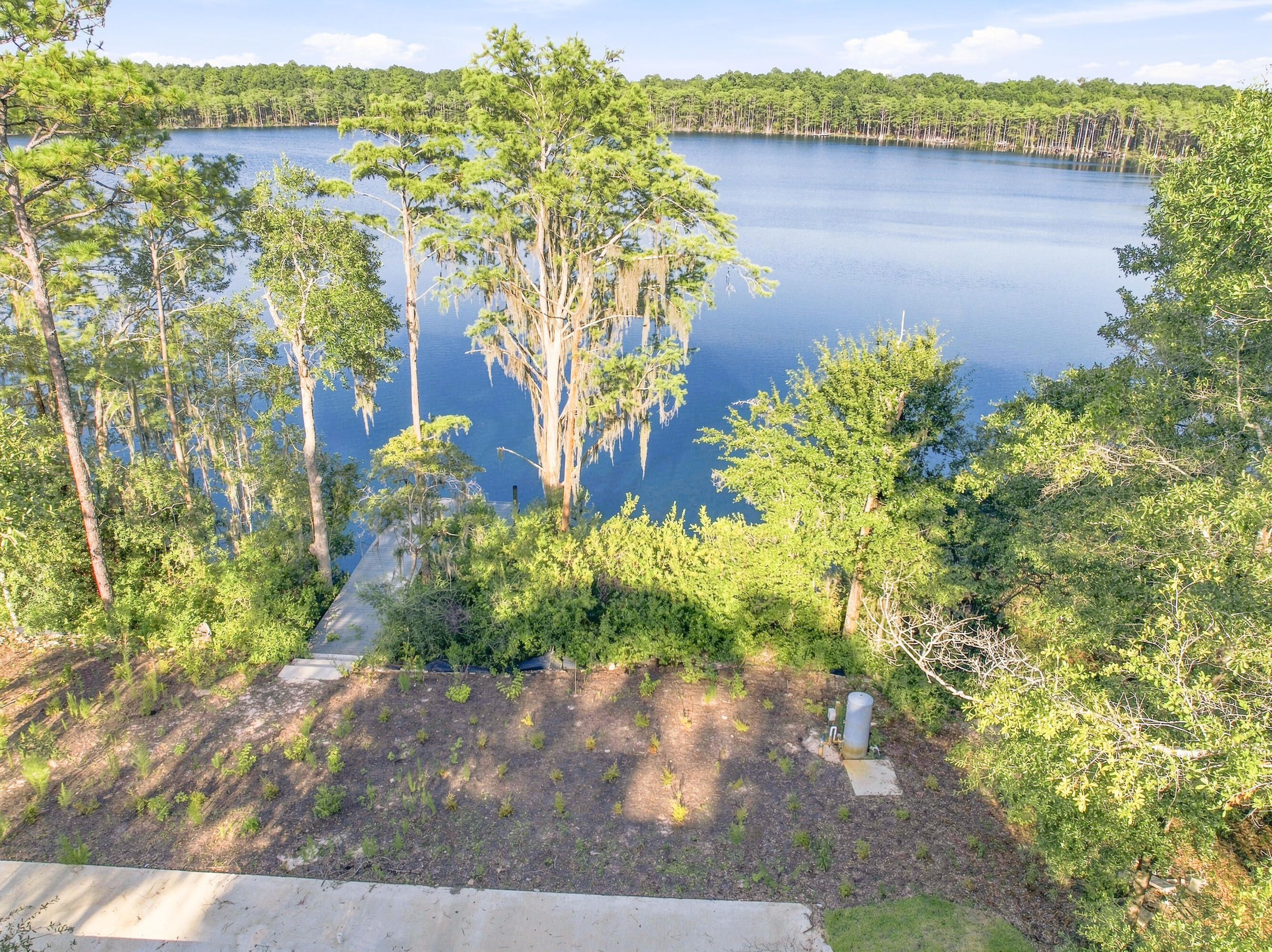 172 Blue Pond Circle Ponce De Leon FL 32455