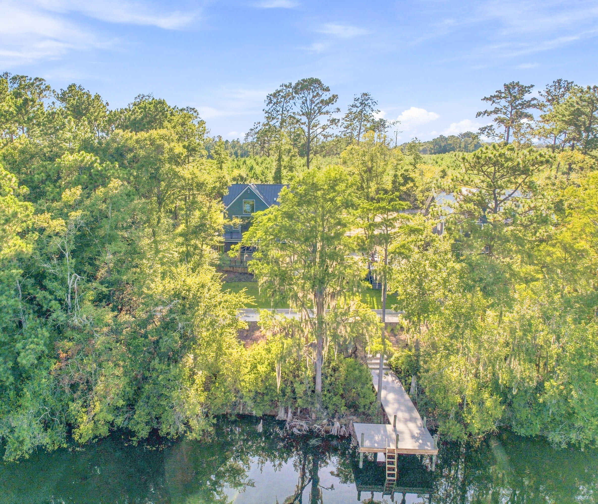 172 Blue Pond Circle Ponce De Leon FL 32455