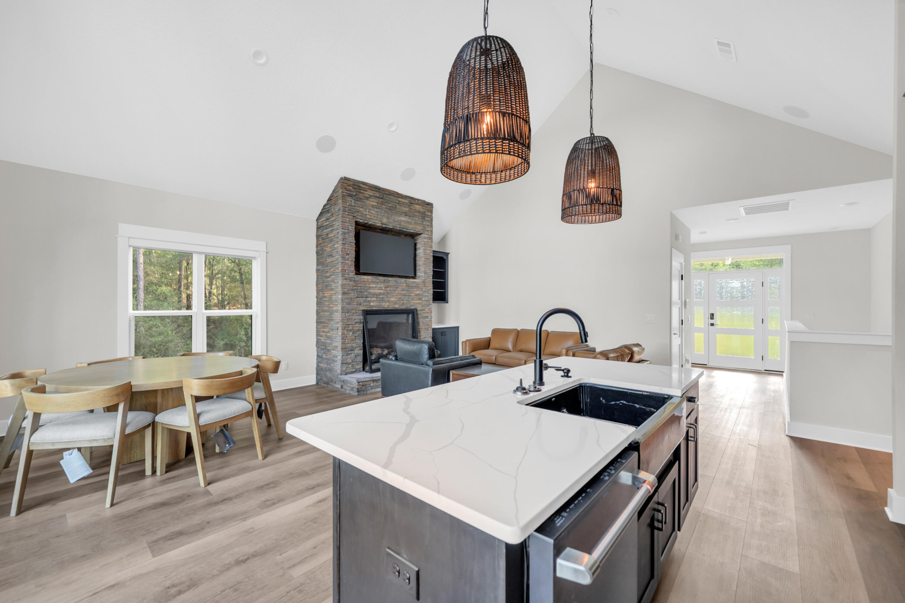 172 Blue Pond Circle Ponce De Leon FL 32455