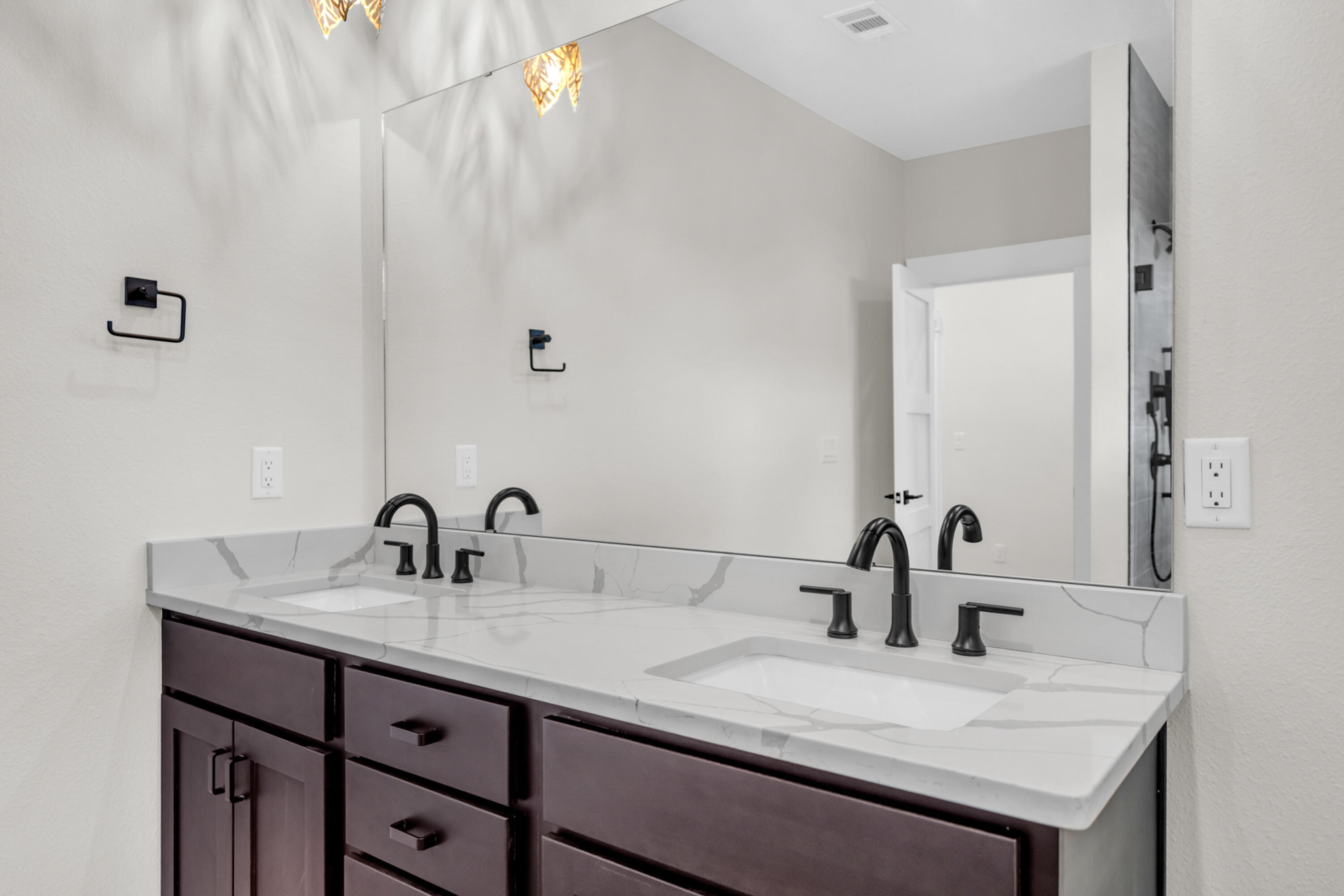 172 Blue Pond Circle Ponce De Leon FL 32455