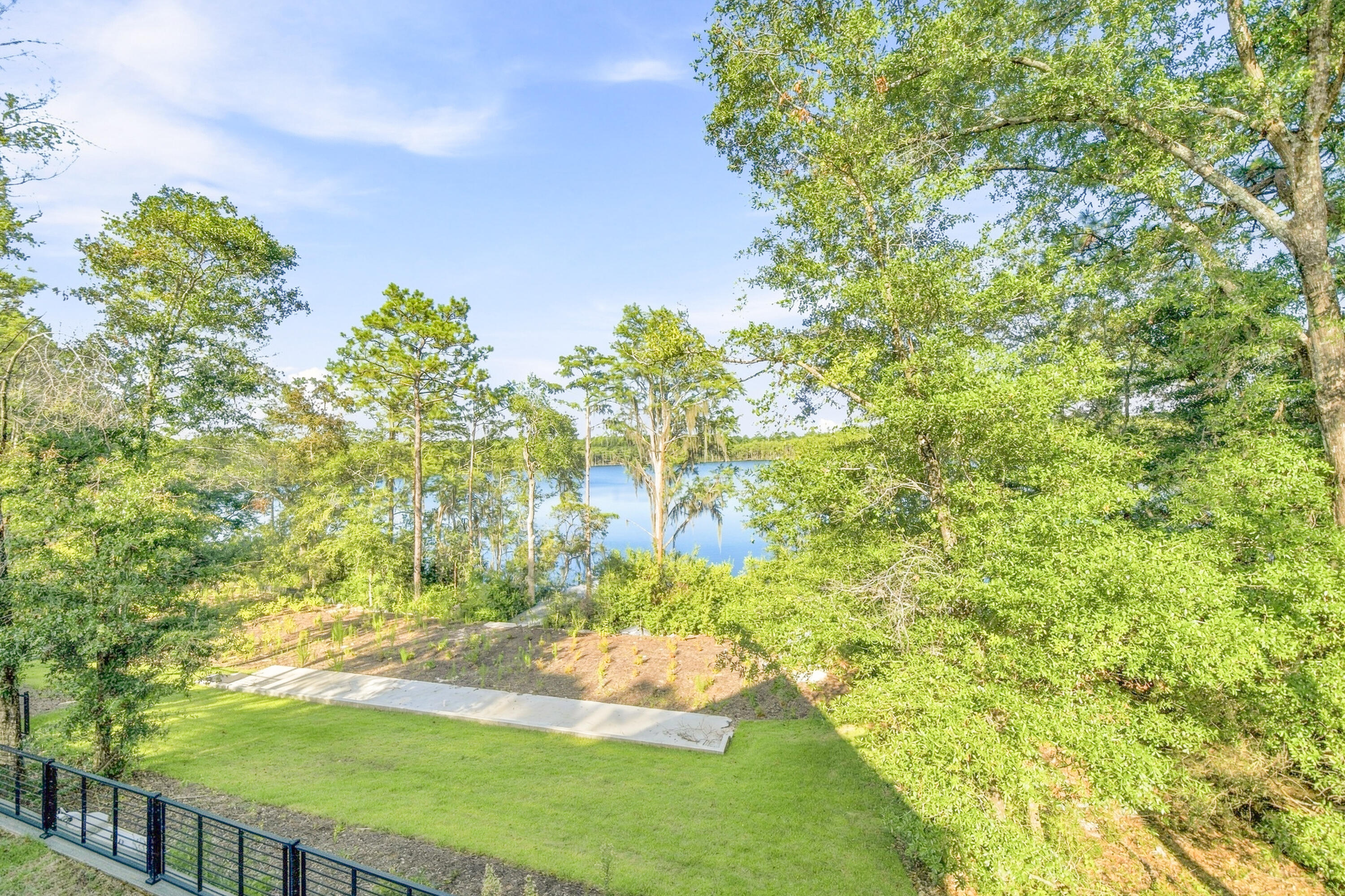 172 Blue Pond Circle Ponce De Leon FL 32455