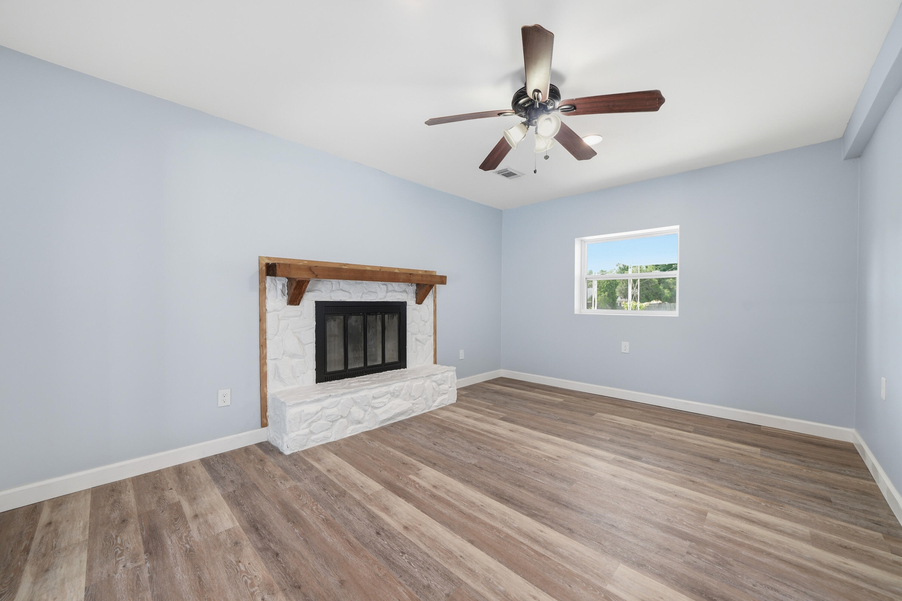 390 Davenport Avenue Valparaiso FL 32580