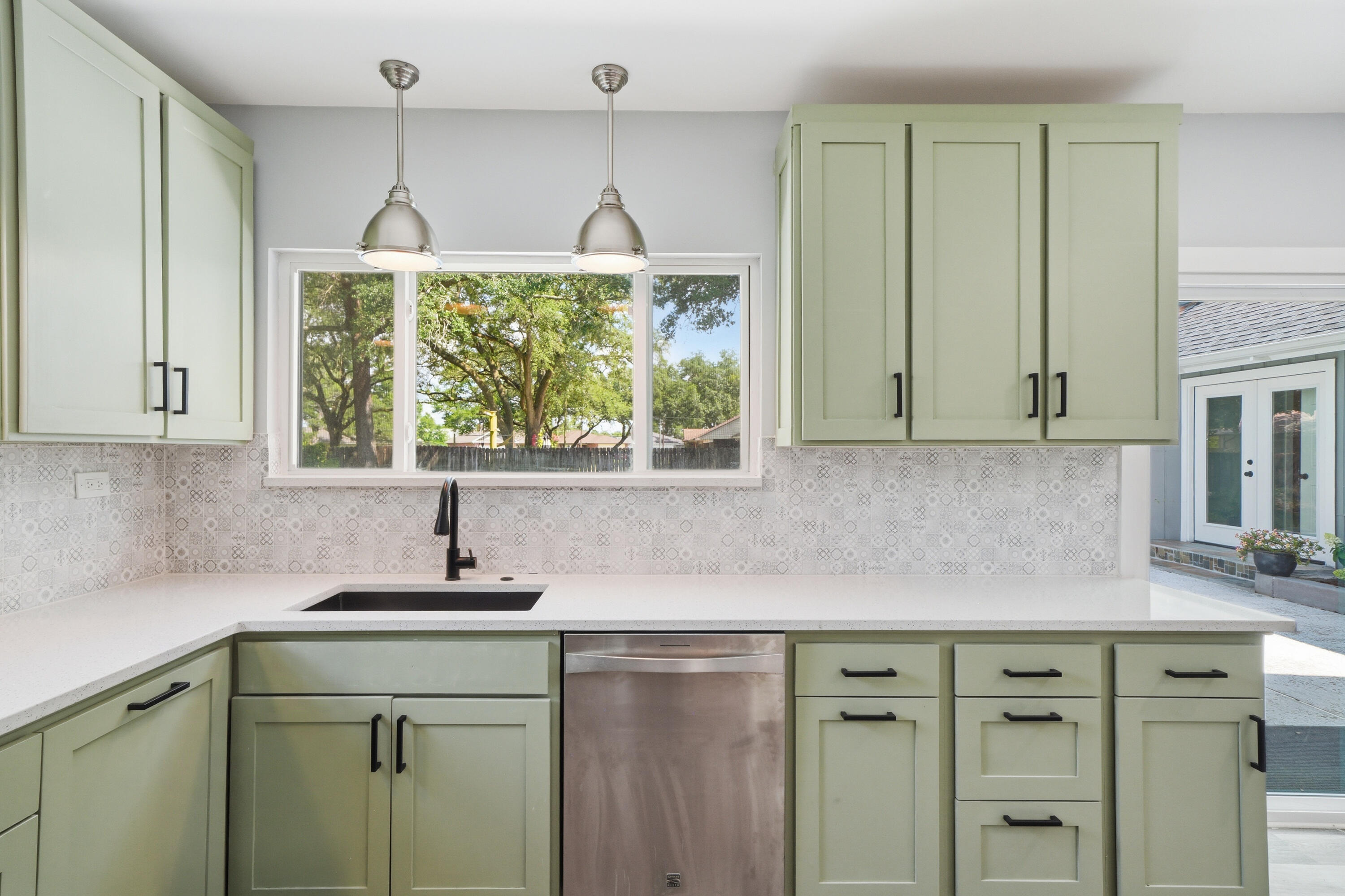 390 Davenport Avenue Valparaiso FL 32580