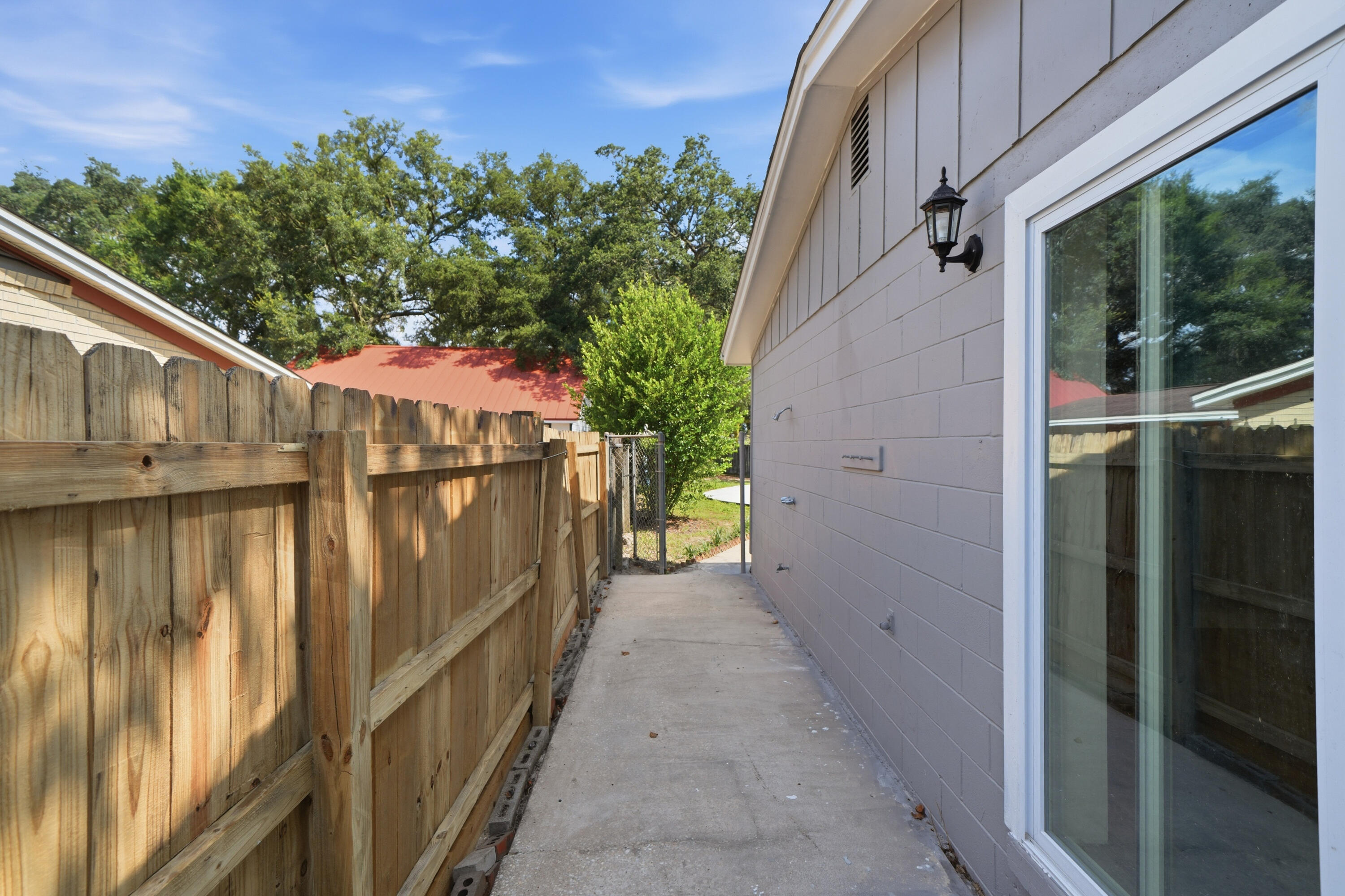 390 Davenport Avenue Valparaiso FL 32580