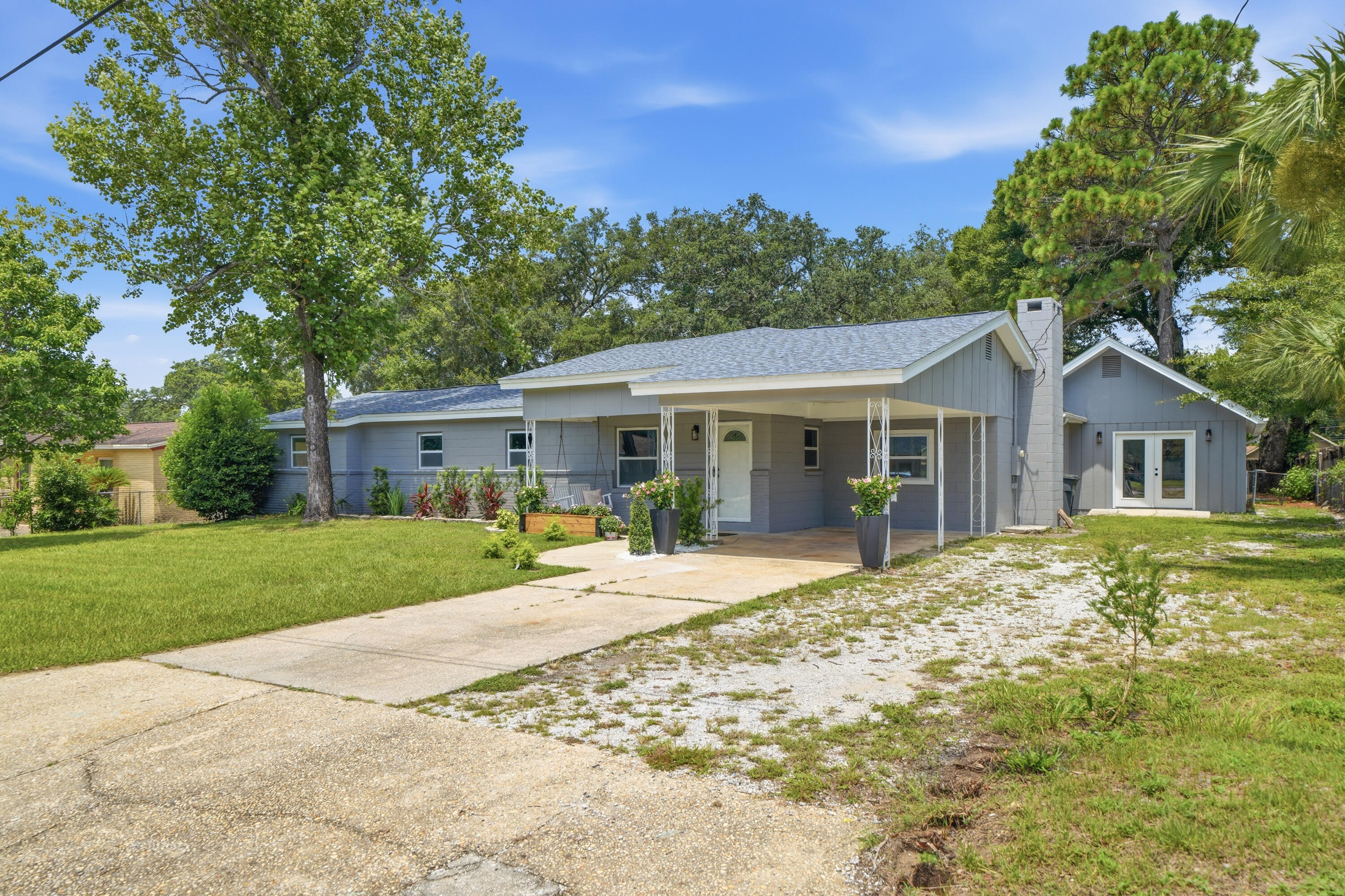 390 Davenport Avenue Valparaiso FL 32580