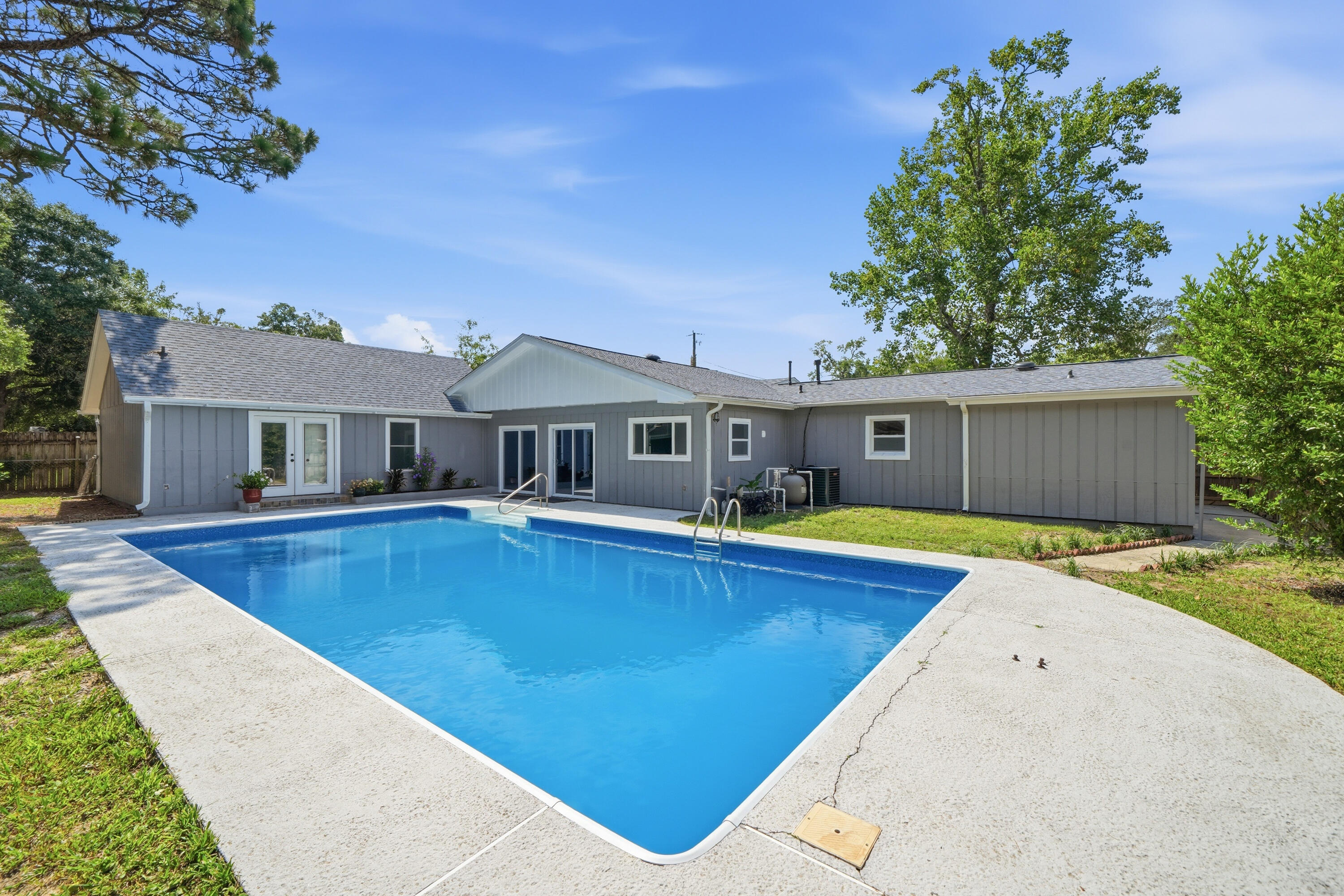 390 Davenport Avenue Valparaiso FL 32580