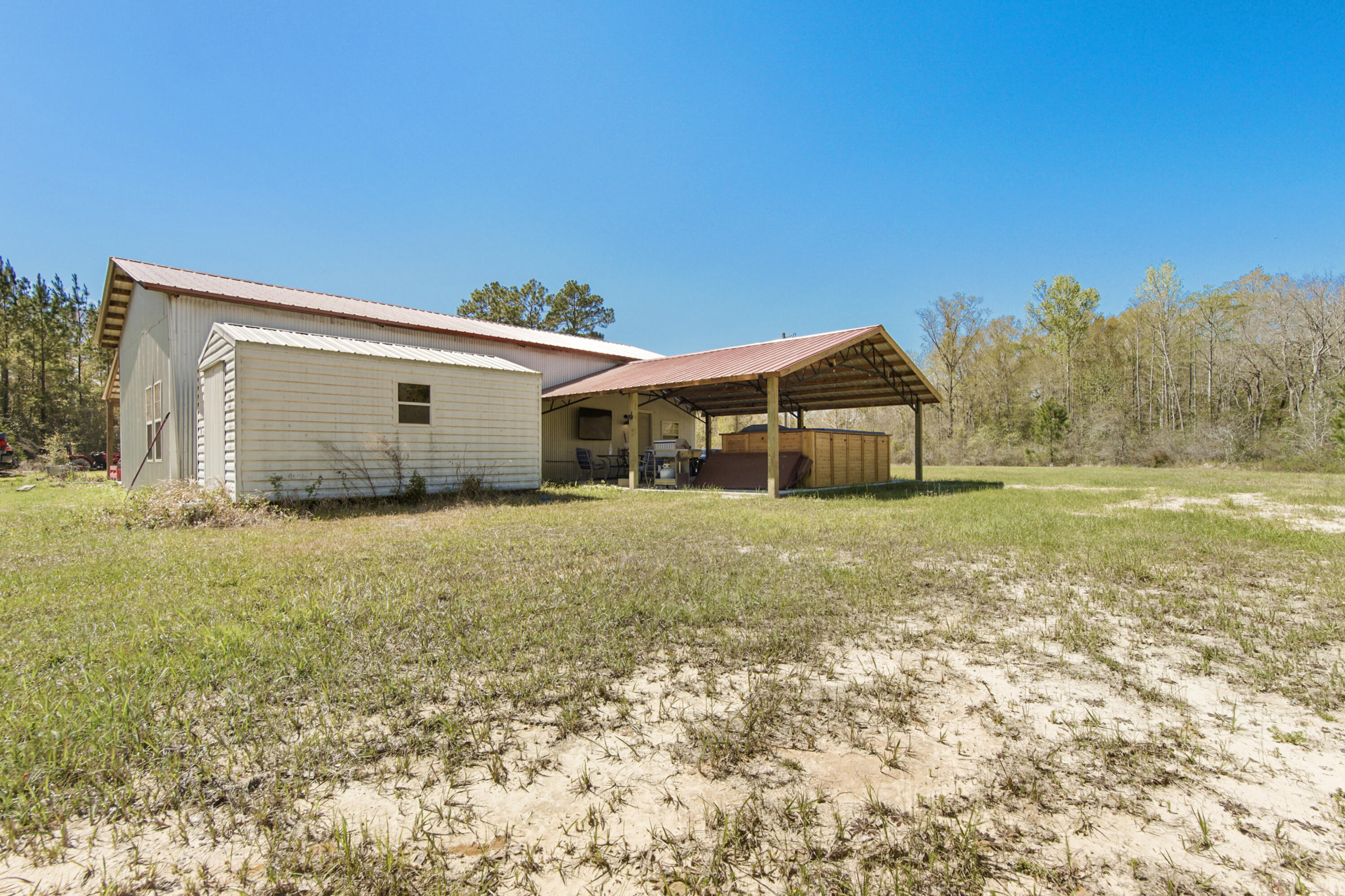 2048 Brotherhood Memorial Lane Bonifay FL 32425