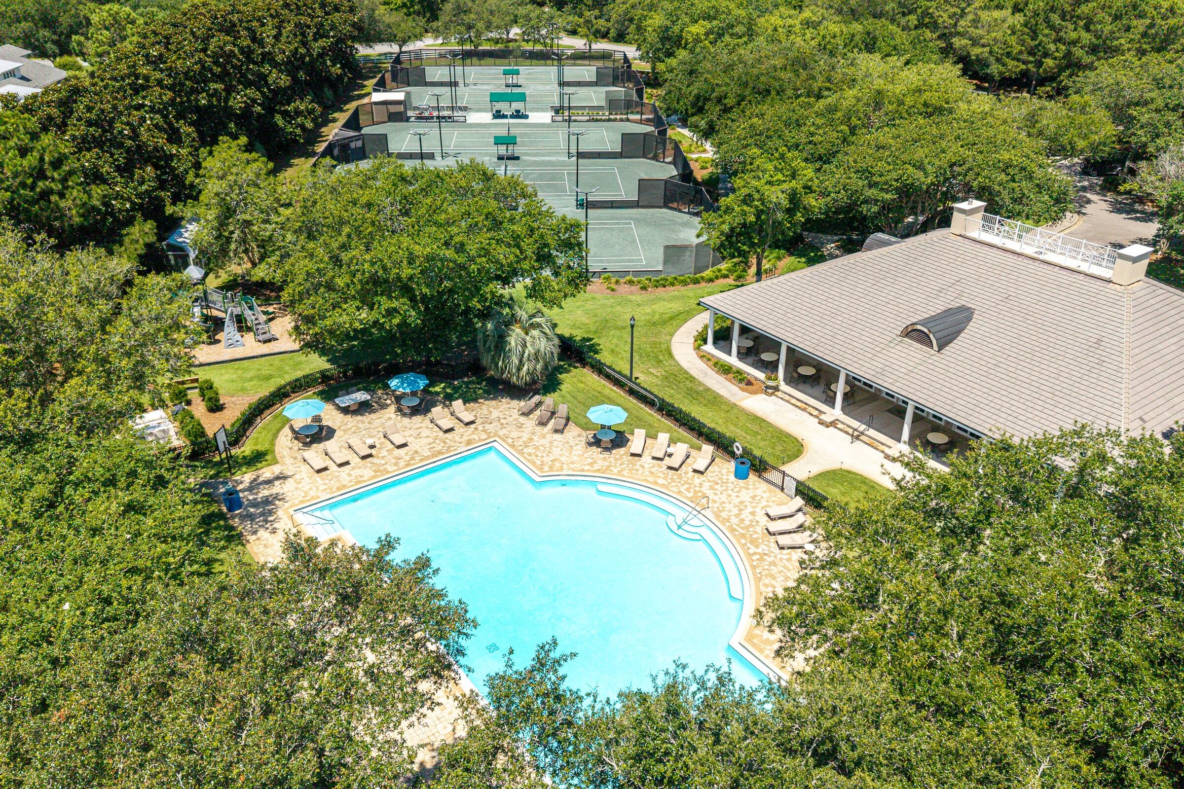 4311 Carriage Lane Destin FL 32541