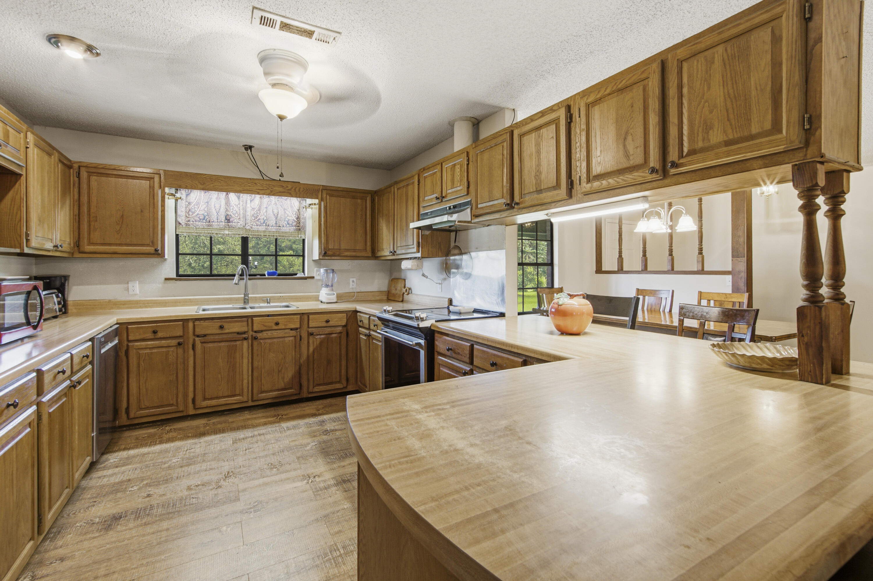 8116 Highway 393 Highway Laurel Hill FL 32567