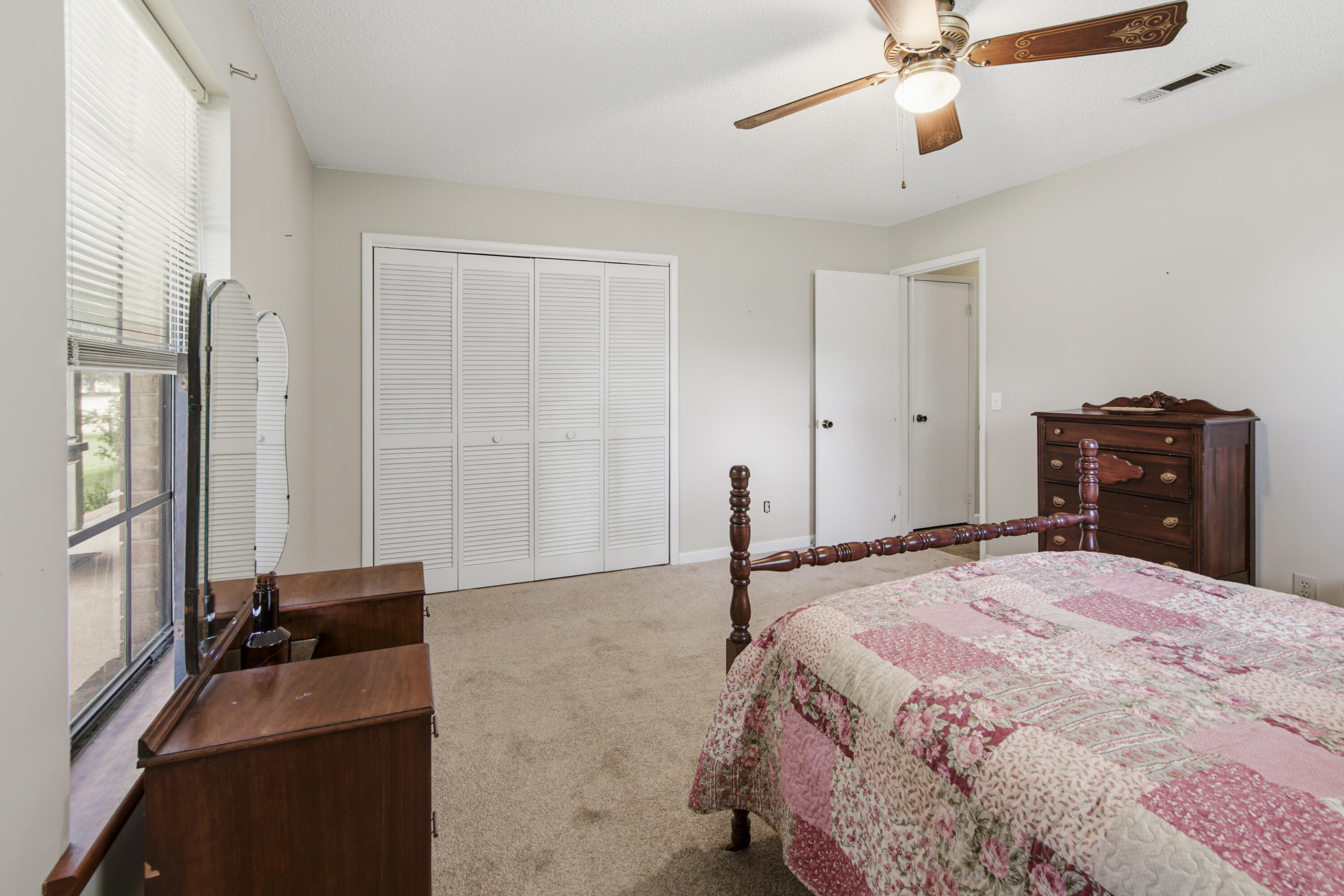 8116 Highway 393 Highway Laurel Hill FL 32567