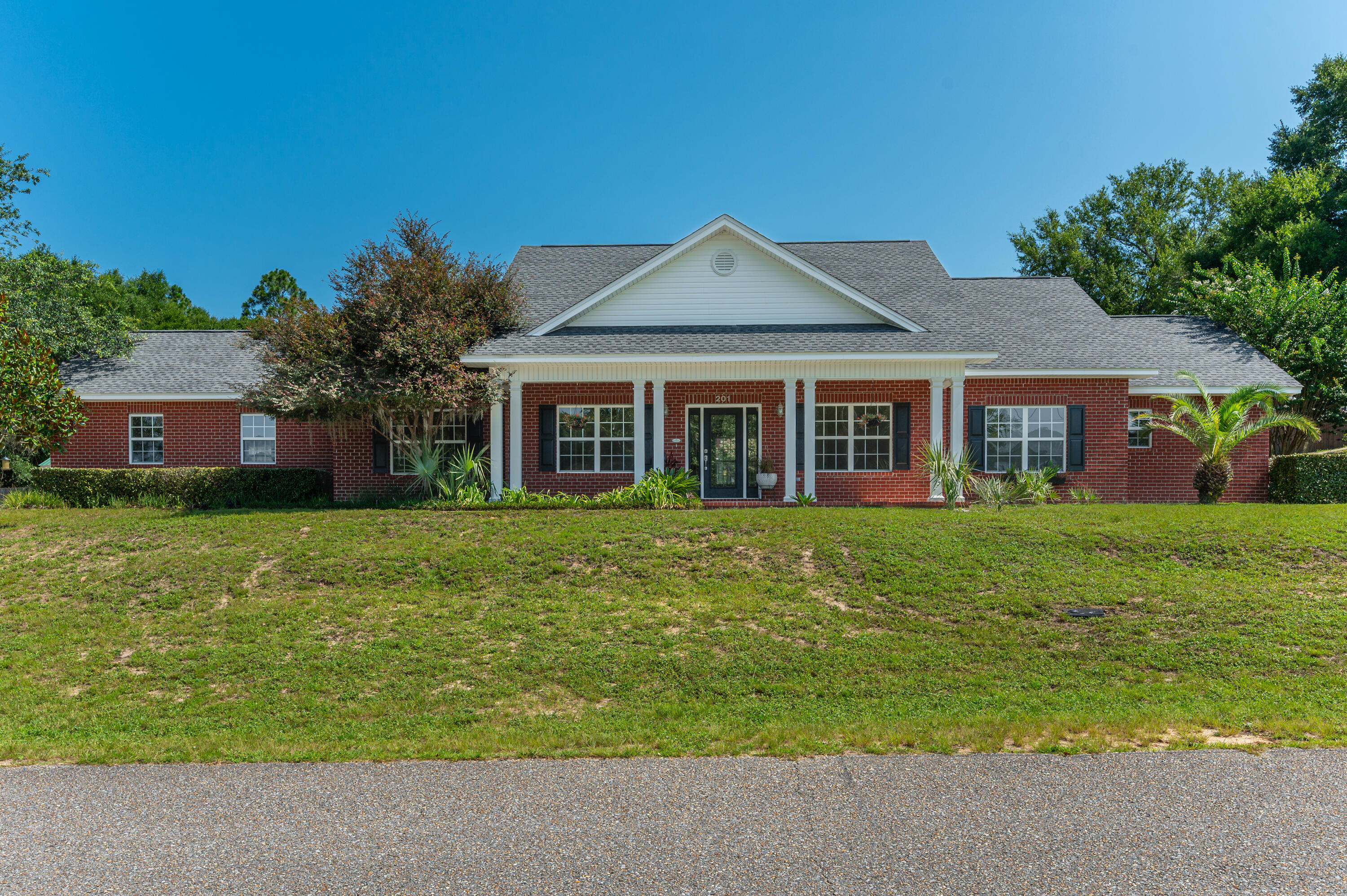 201 Seneca Trail Crestview FL 32536