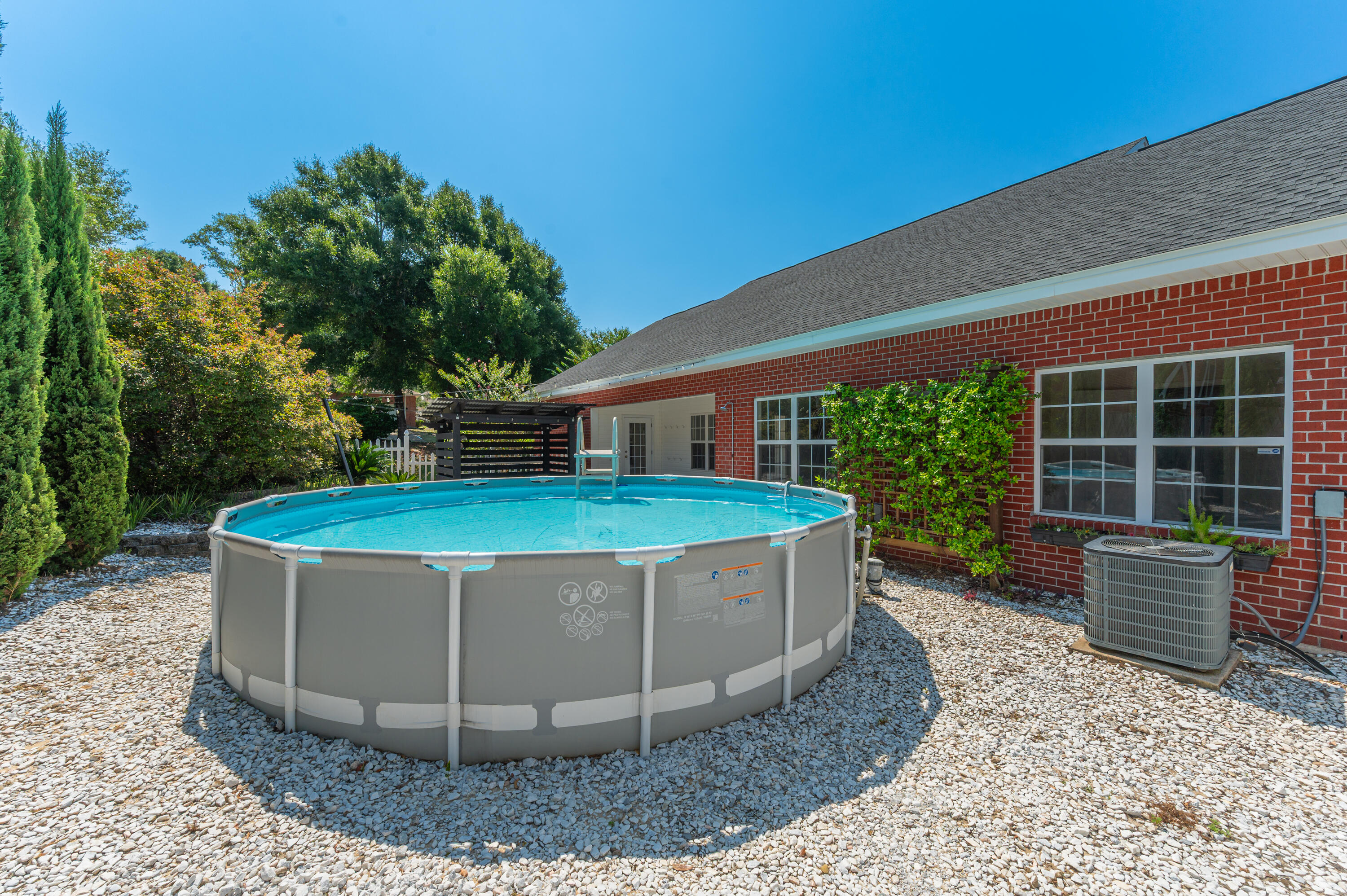201 Seneca Trail Crestview FL 32536