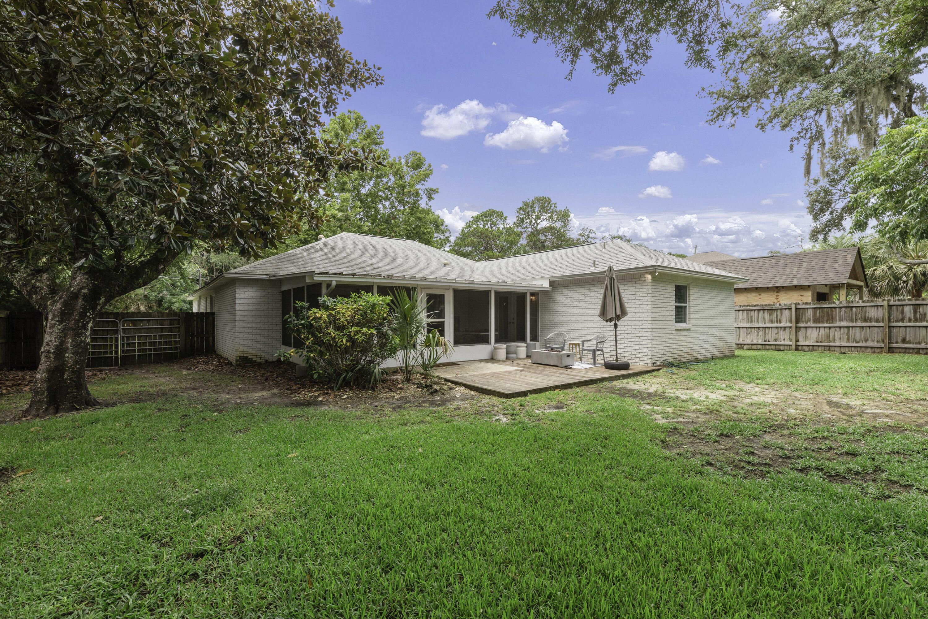 103 SE Walkedge Drive Fort Walton Beach FL 32548