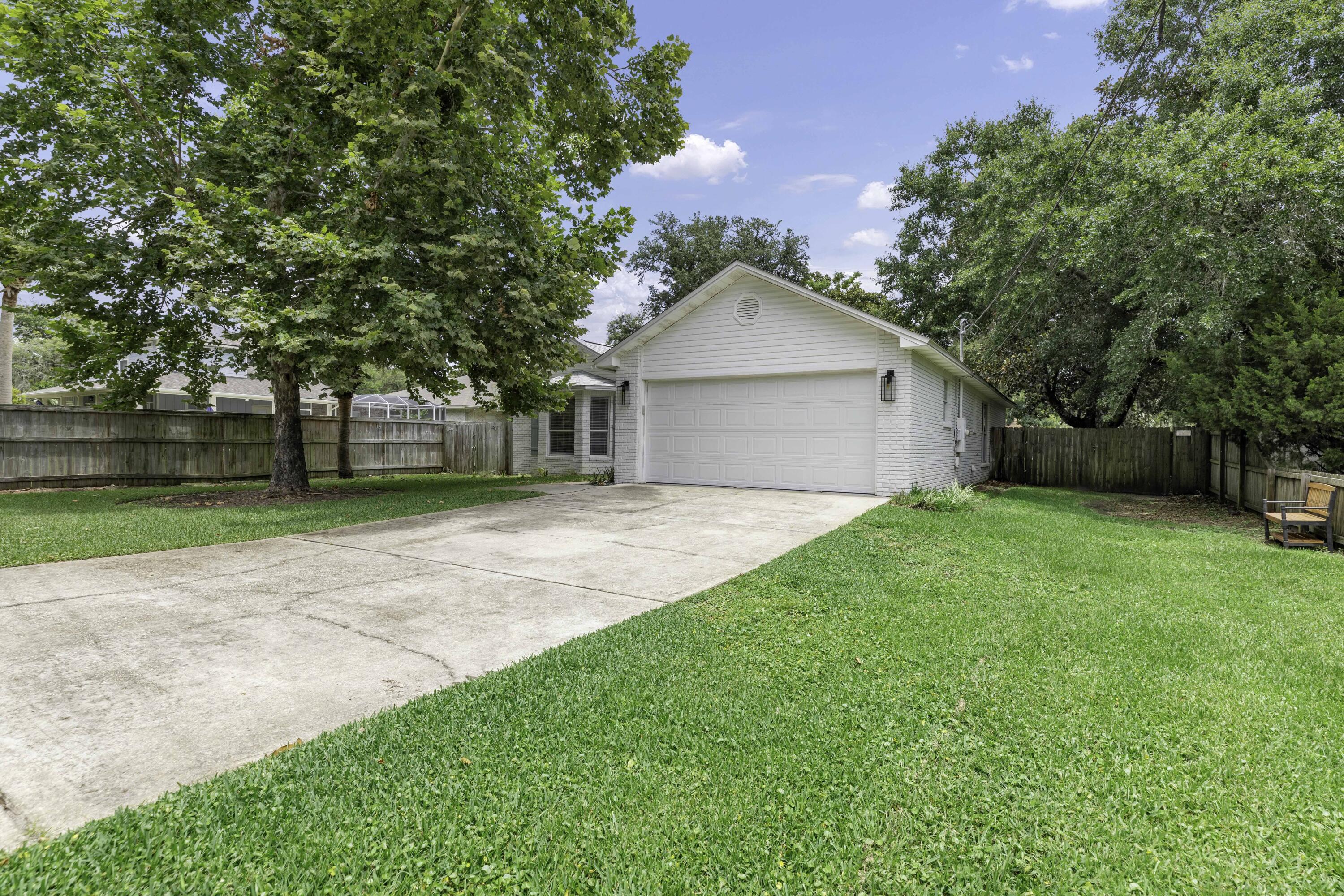 103 SE Walkedge Drive Fort Walton Beach FL 32548