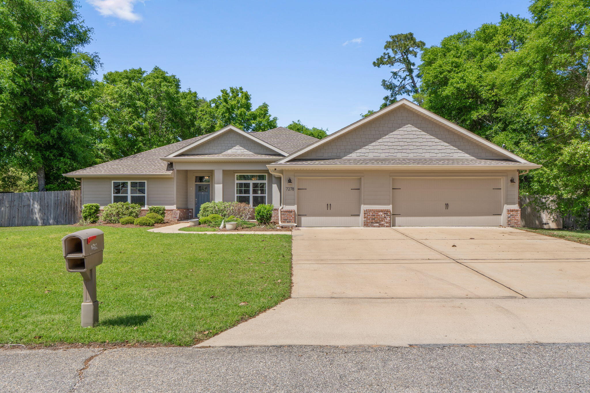 7278 Mossy Oaks Court Navarre FL 32566