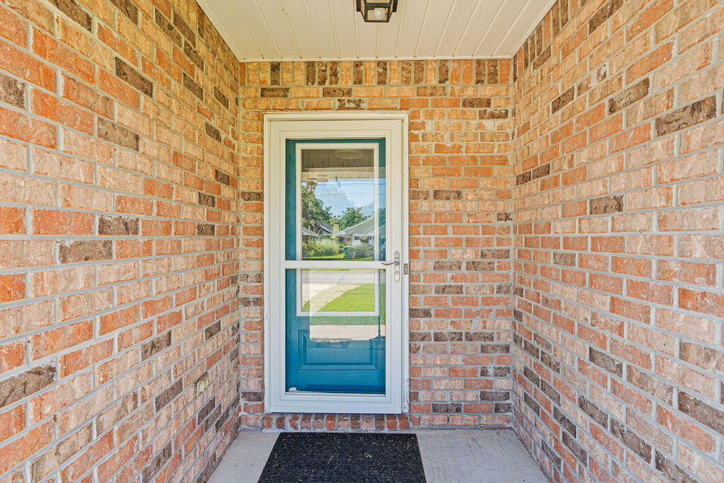 415 Pristine Water Lane Mary Esther FL 32569