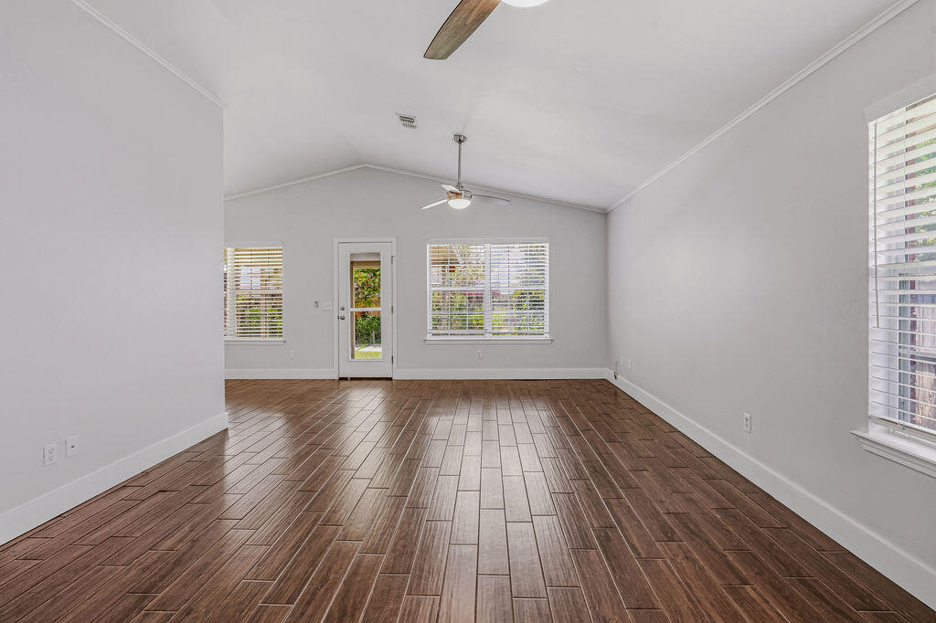415 Pristine Water Lane Mary Esther FL 32569