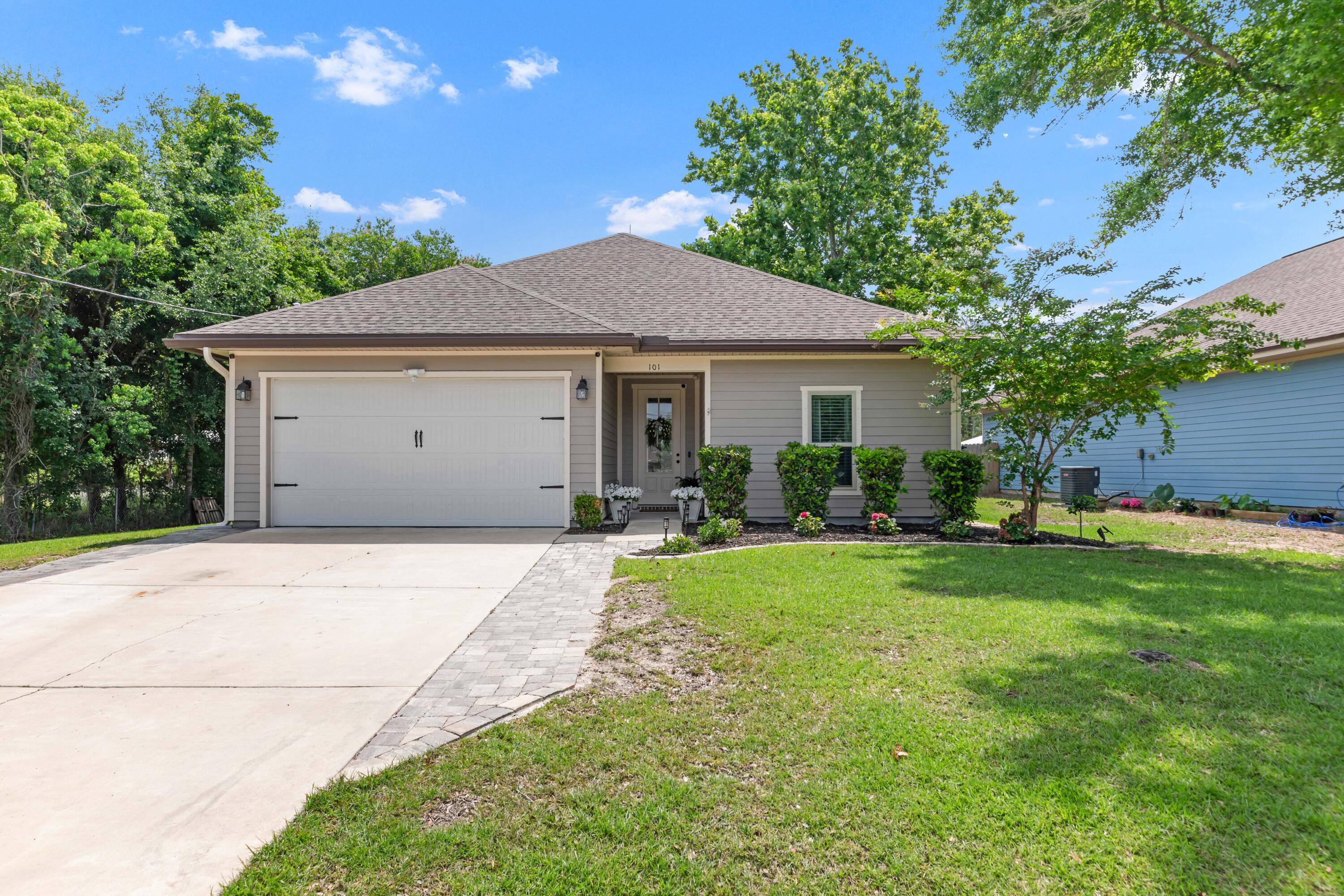 101 Owen Street Niceville FL 32578