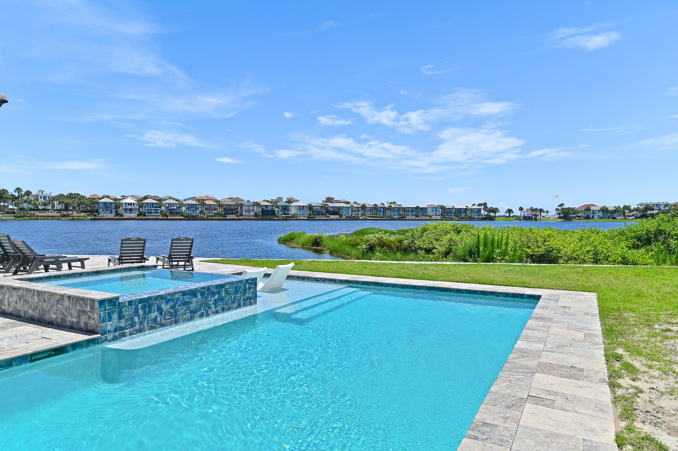 4728 Rendezvous Cove Destin FL 32541