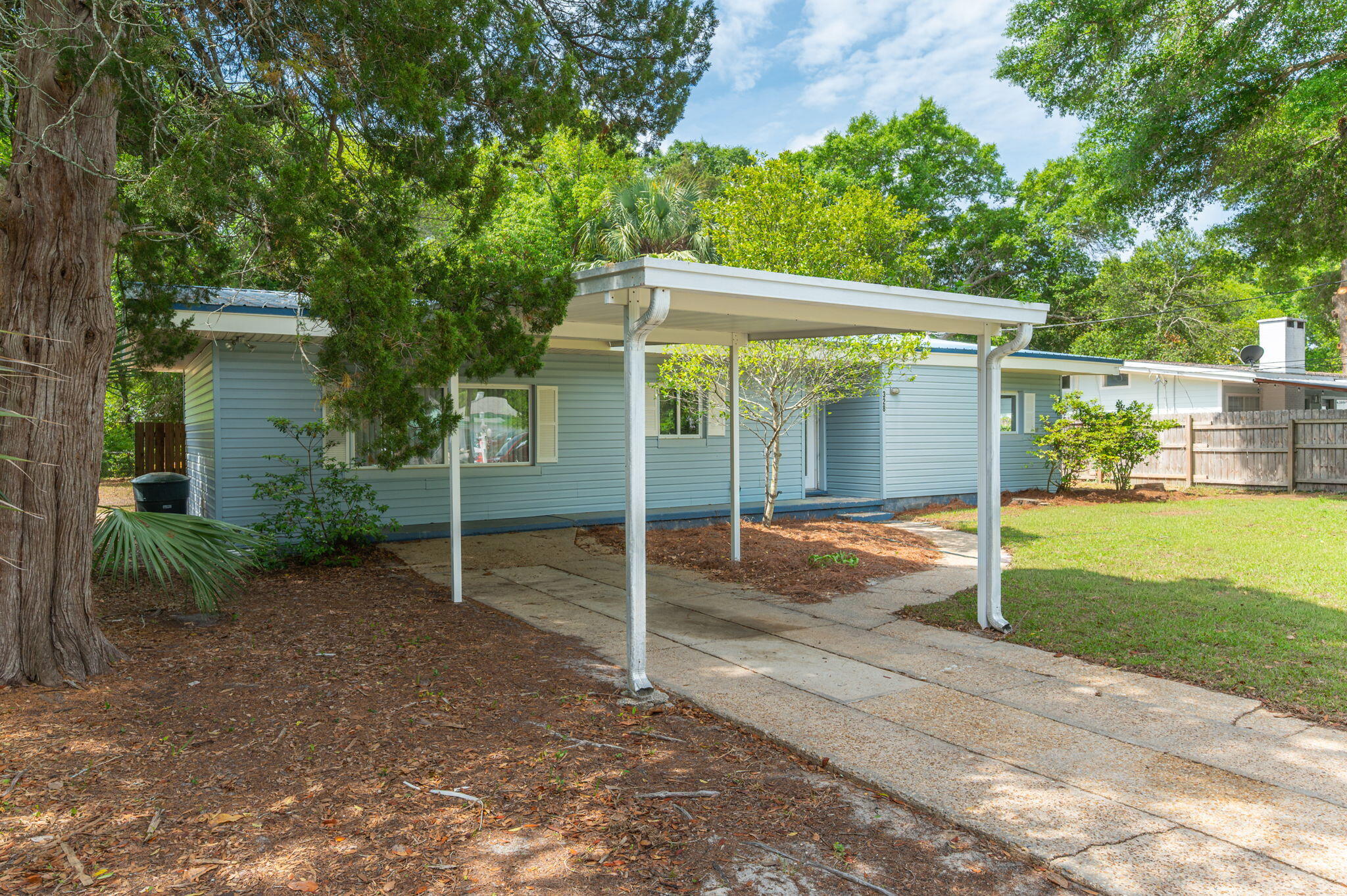 328 SE Hollywood Boulevard Fort Walton Beach FL 32548