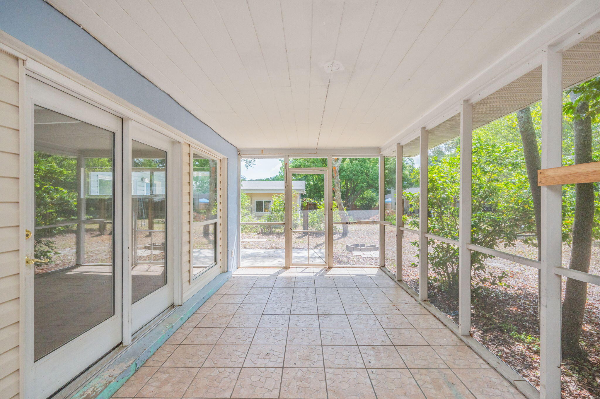 328 SE Hollywood Boulevard Fort Walton Beach FL 32548