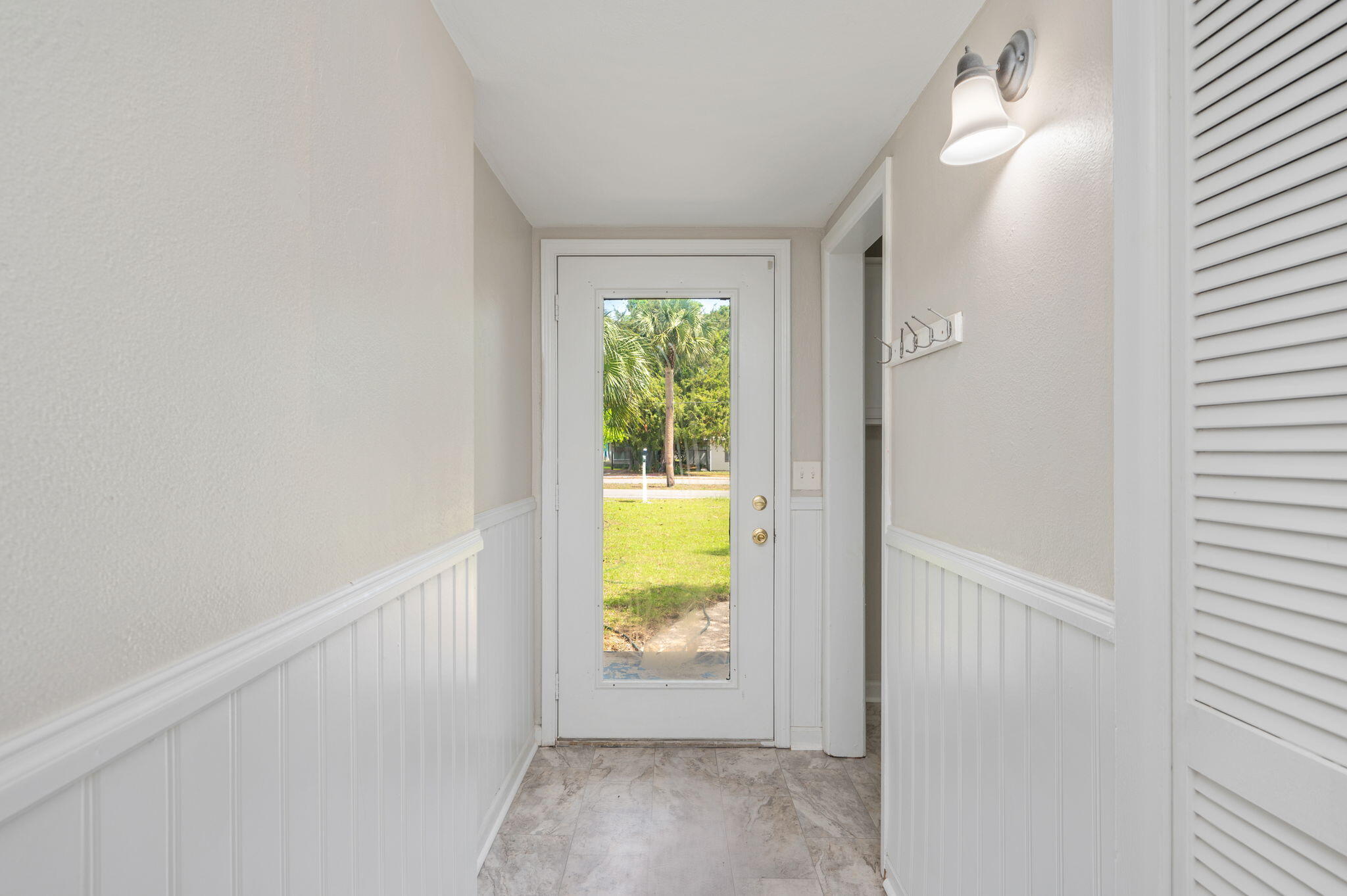 328 SE Hollywood Boulevard Fort Walton Beach FL 32548