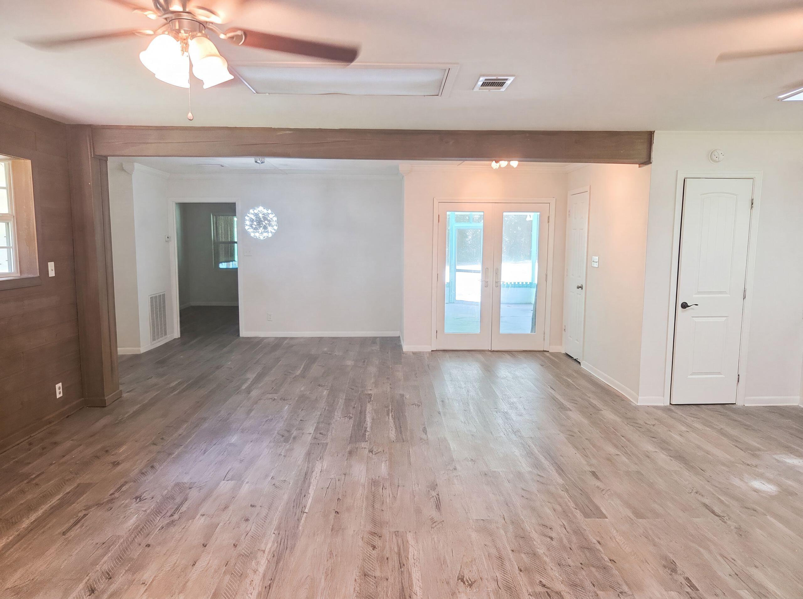 97 Walnut Avenue Defuniak Springs FL 32435