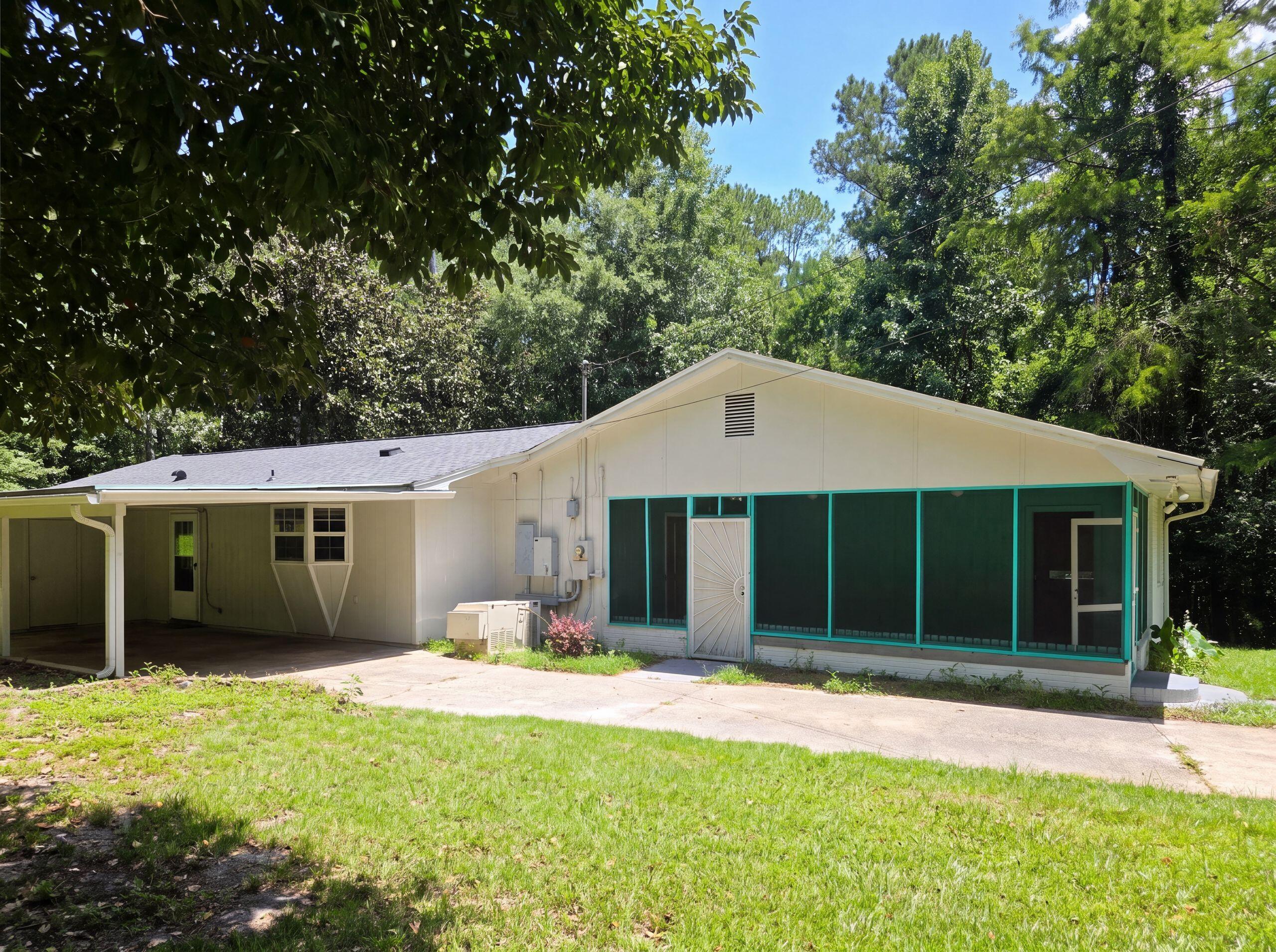 97 Walnut Avenue Defuniak Springs FL 32435