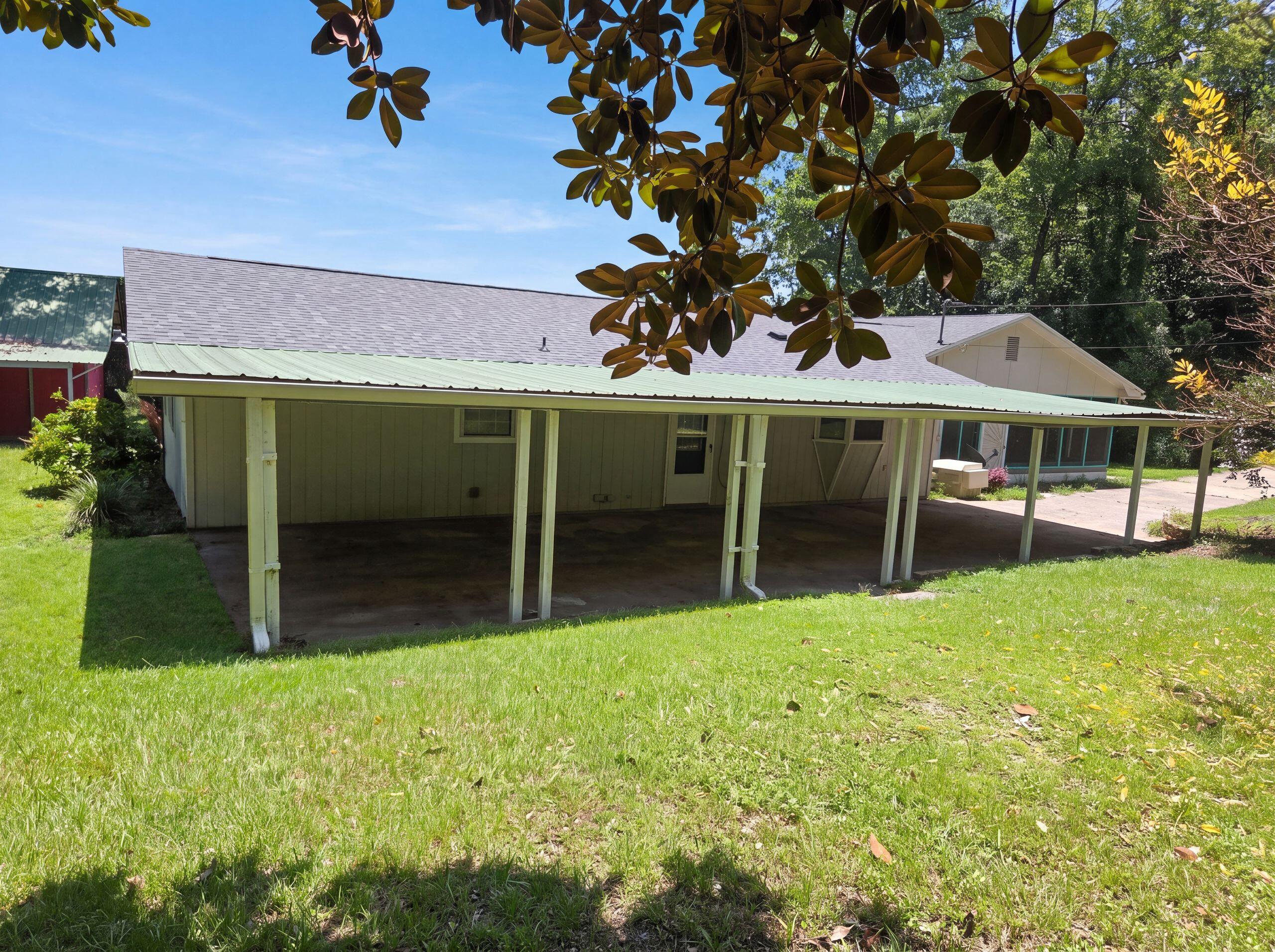97 Walnut Avenue Defuniak Springs FL 32435