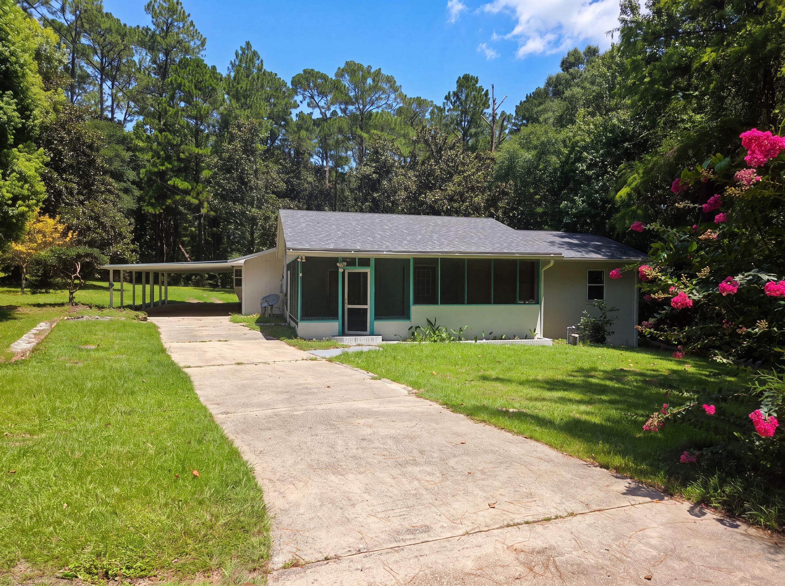 97 Walnut Avenue Defuniak Springs FL 32435