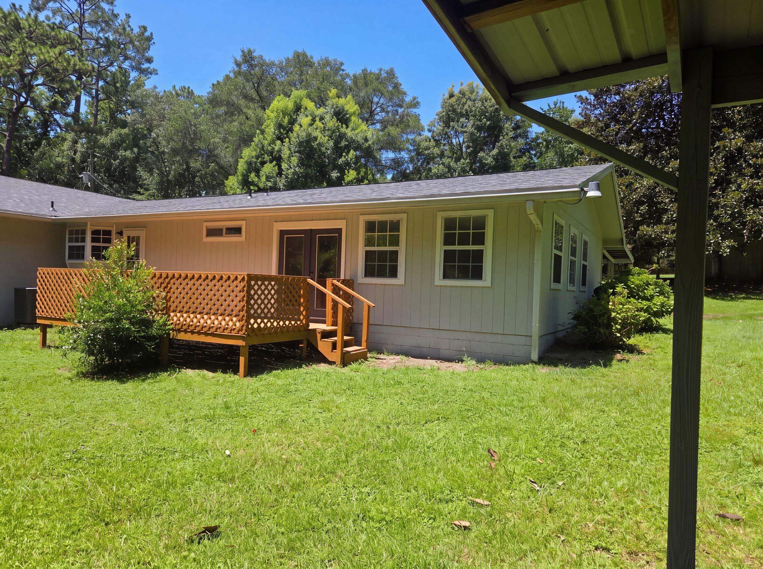 97 Walnut Avenue Defuniak Springs FL 32435