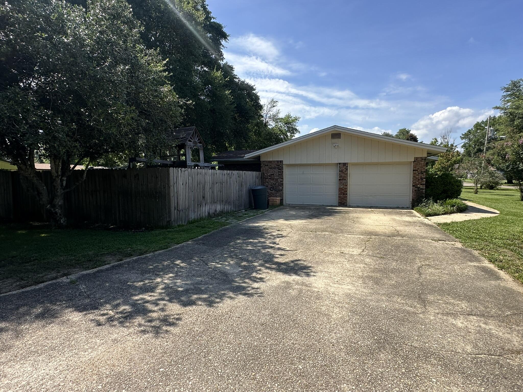 705 NE Powell Drive Fort Walton Beach FL 32547